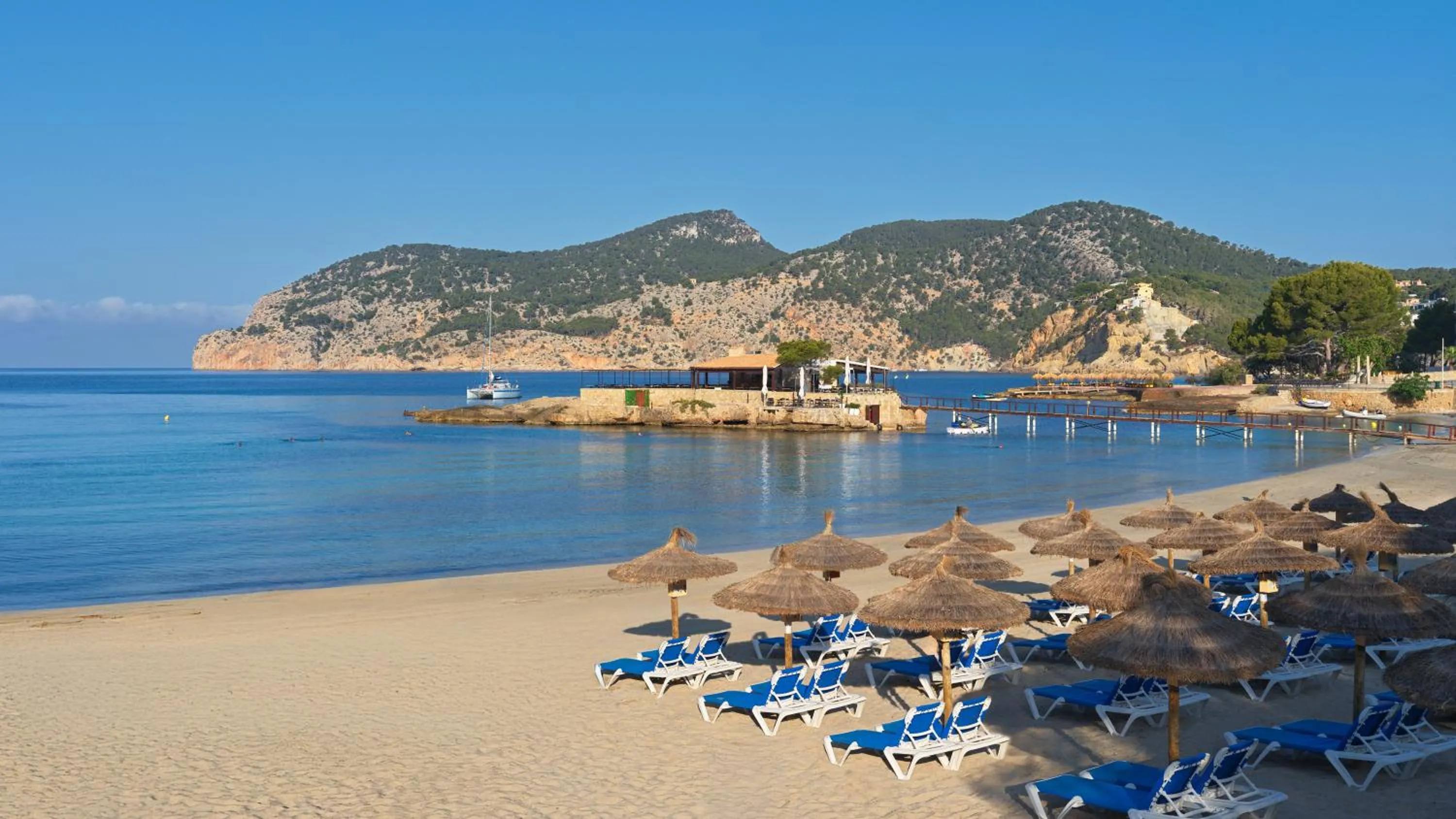 Beach in Boutique Hotel H10 Blue Mar - Adults Only