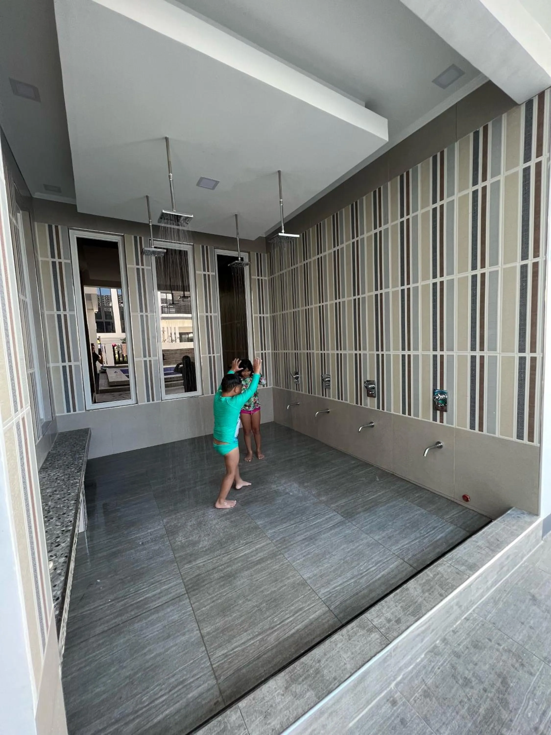 Public Bath in Dampa Poolside Events & Accommodation