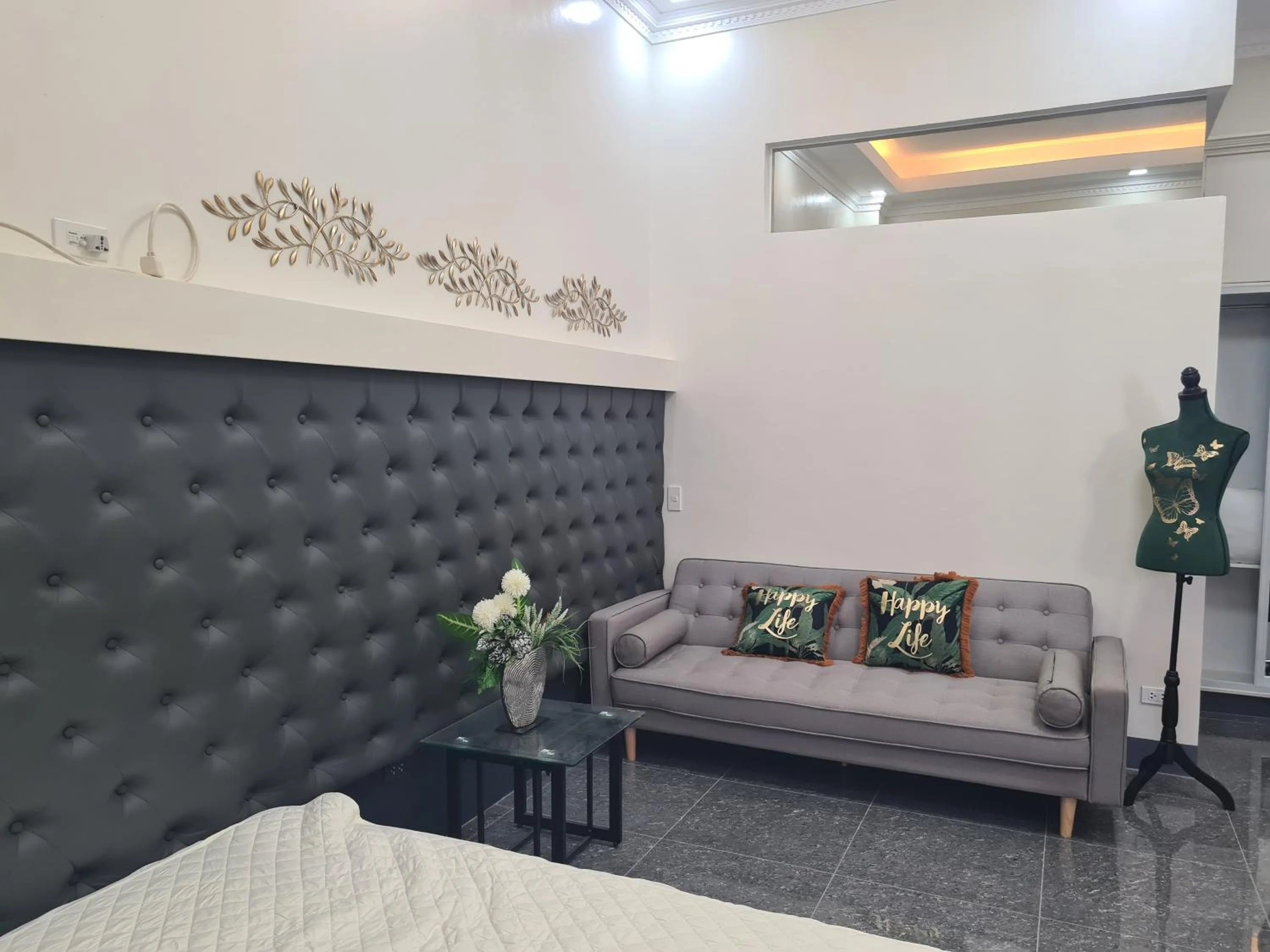 Bed in Dampa Poolside Events & Accommodation