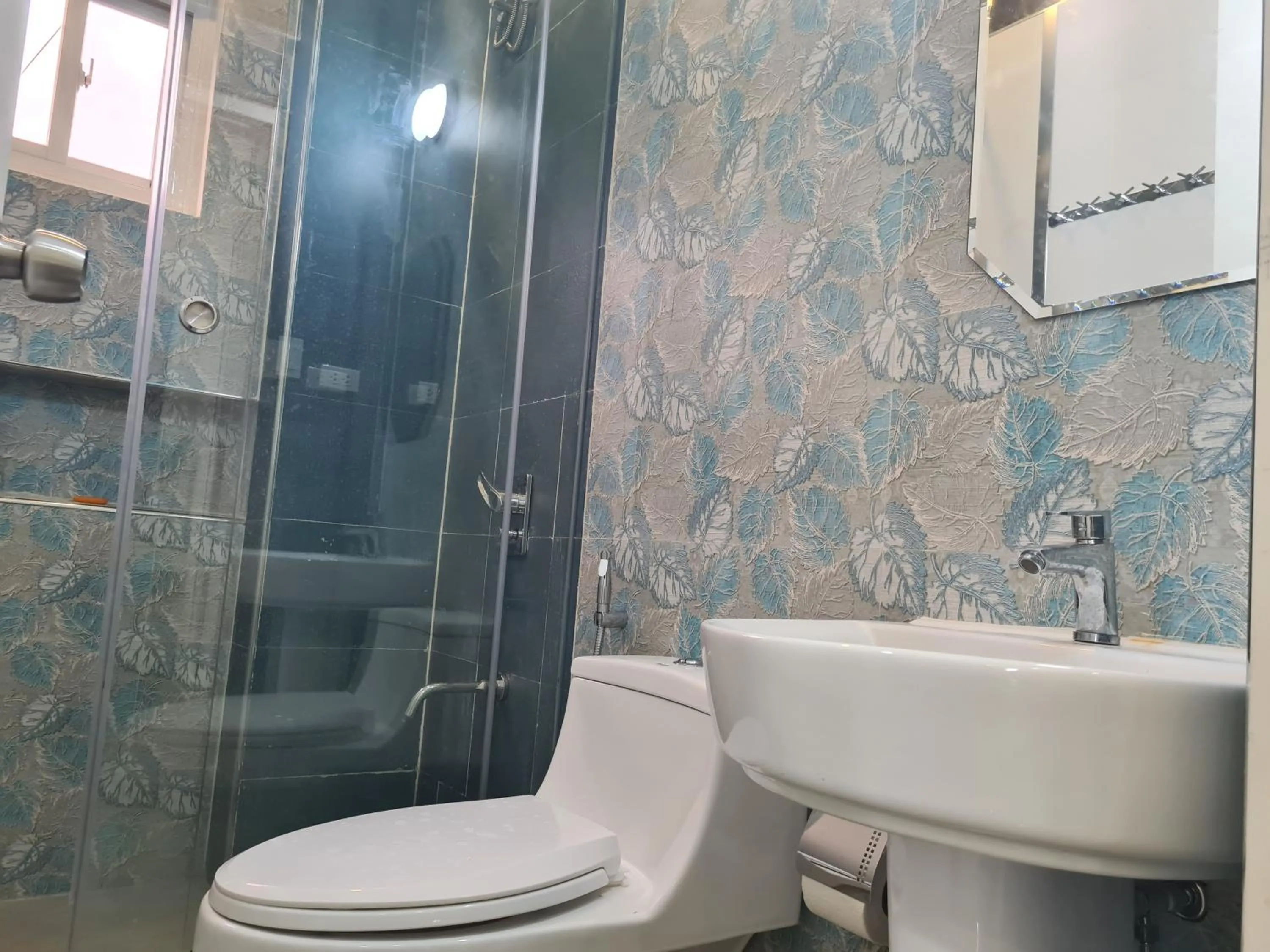 Shower in Dampa Poolside Events & Accommodation