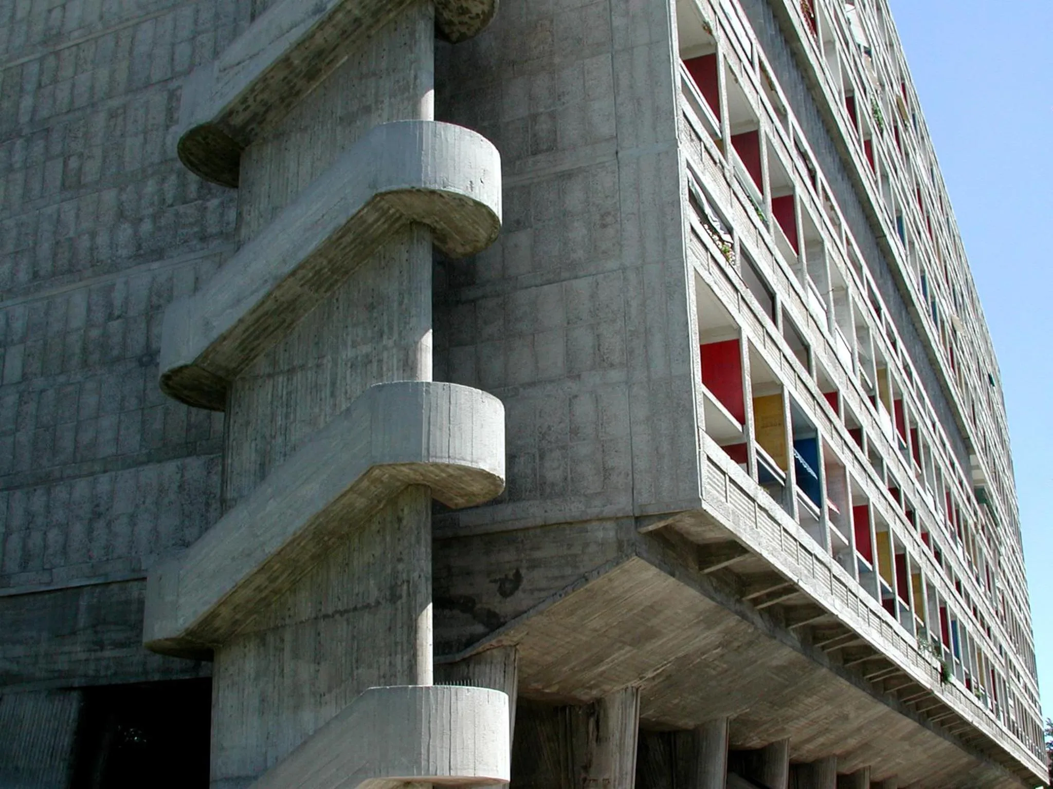 Facade/entrance in Hotel le Corbusier