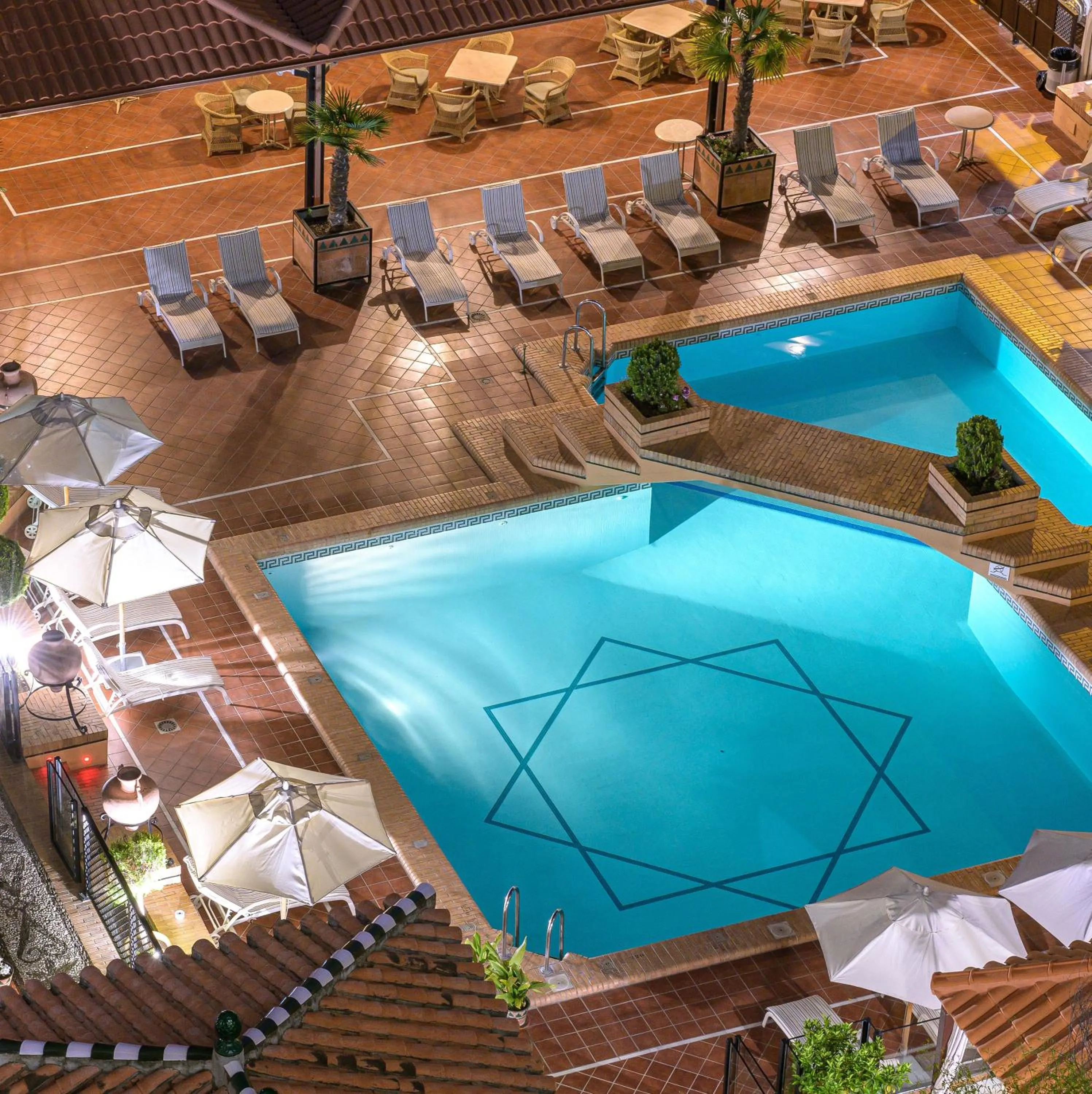 Swimming pool in Hotel Saray