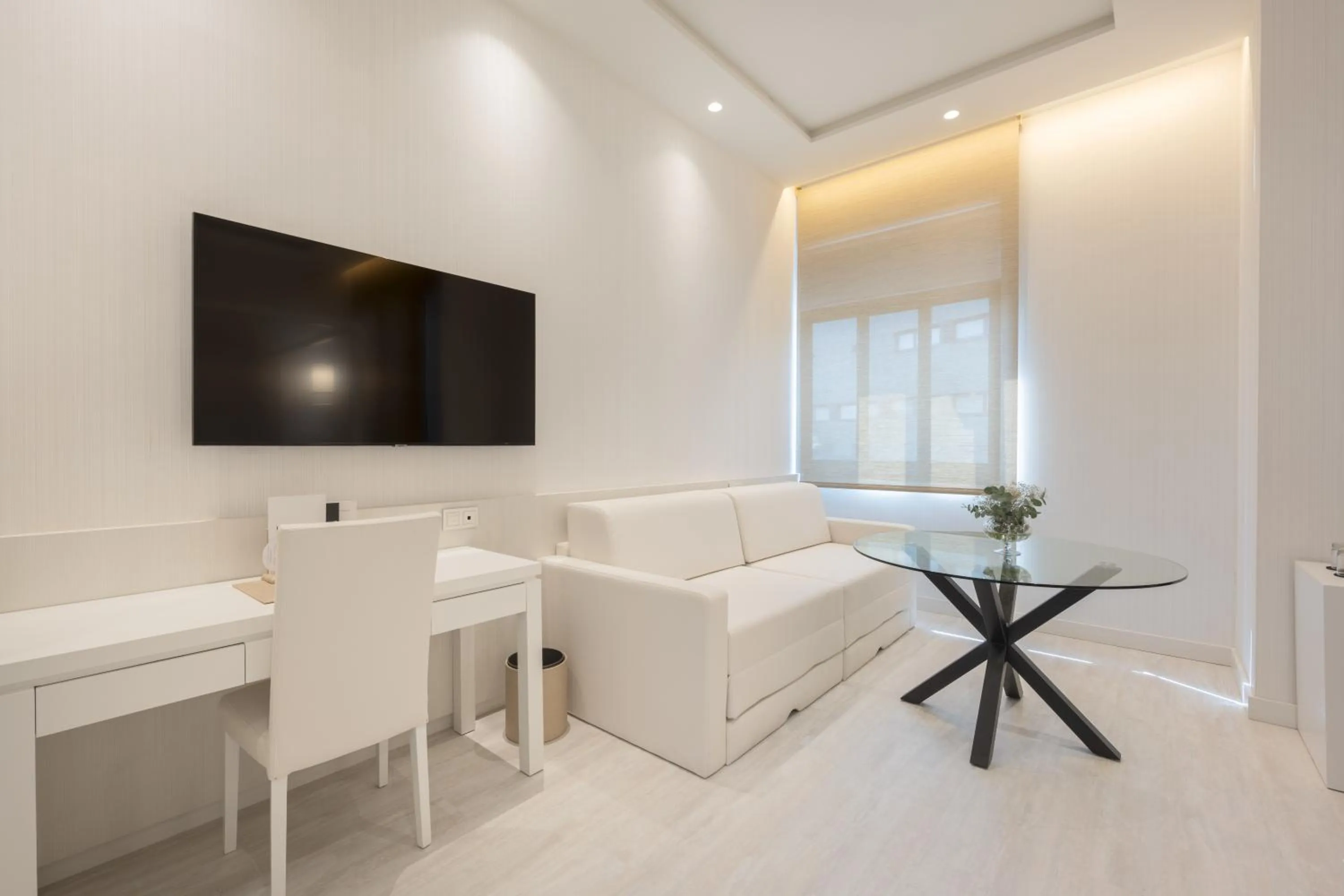 TV and multimedia in Hotel Saray