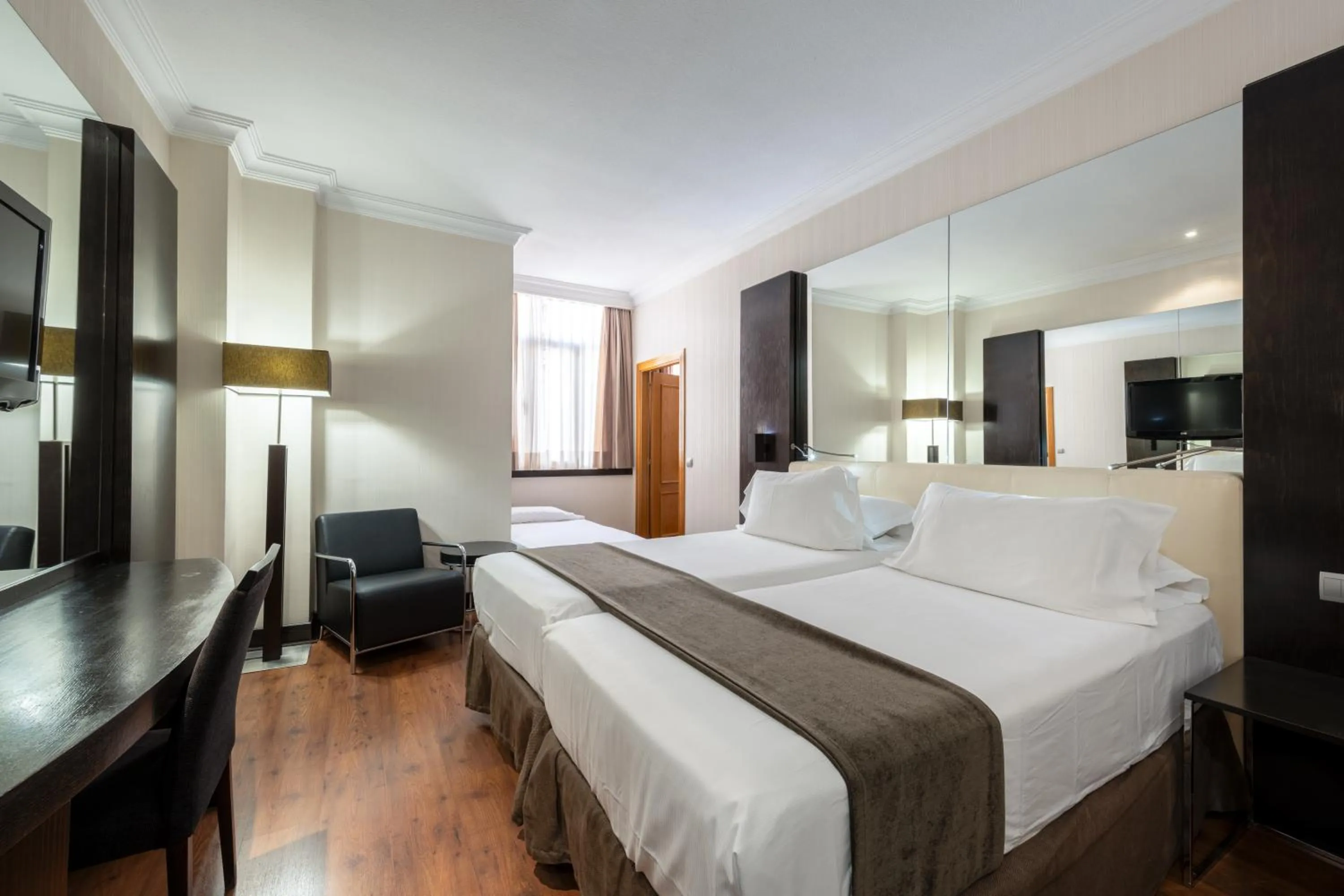 Bedroom, Bed in Hotel Saray