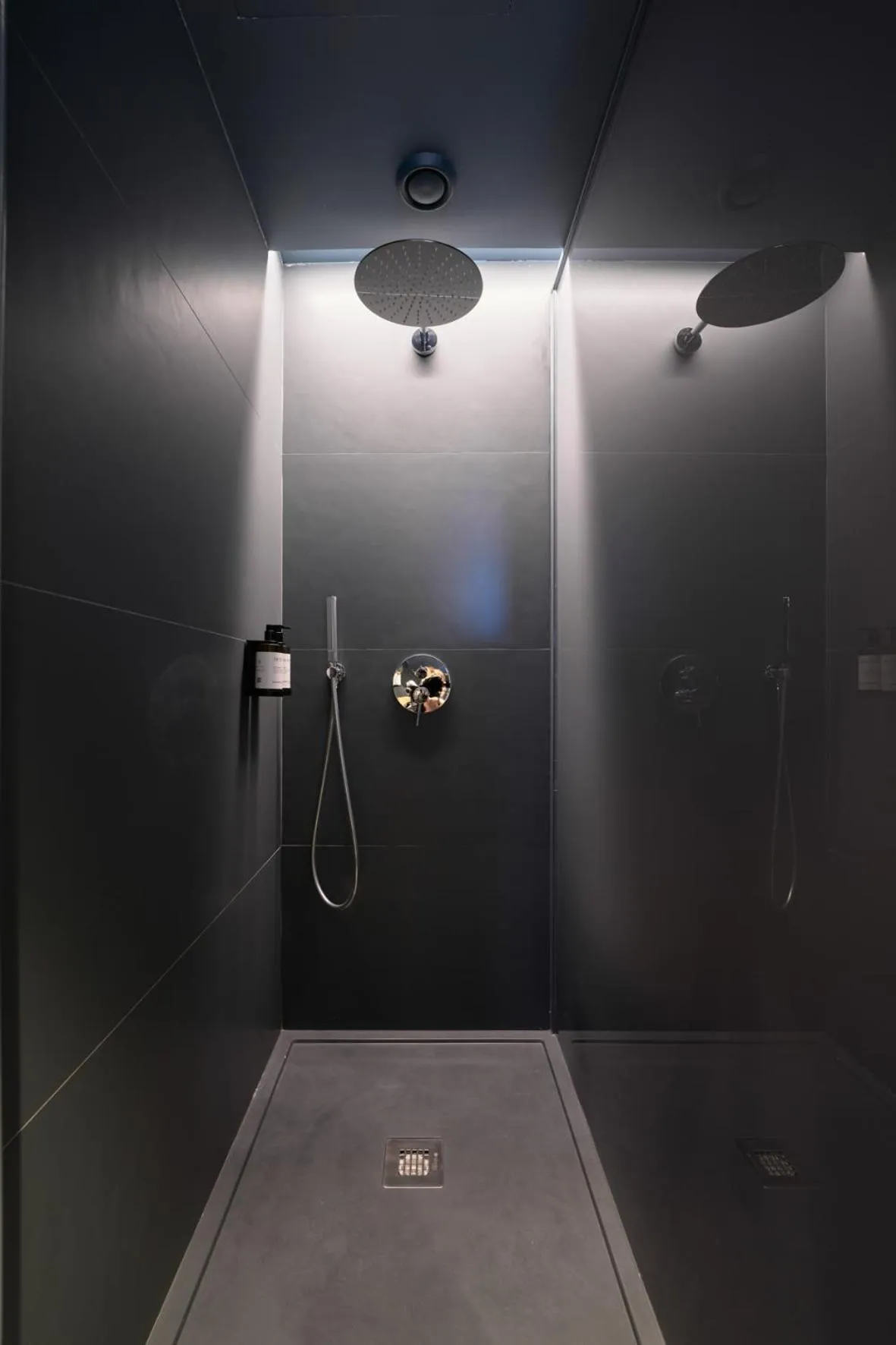 Shower in Barcelona Princess