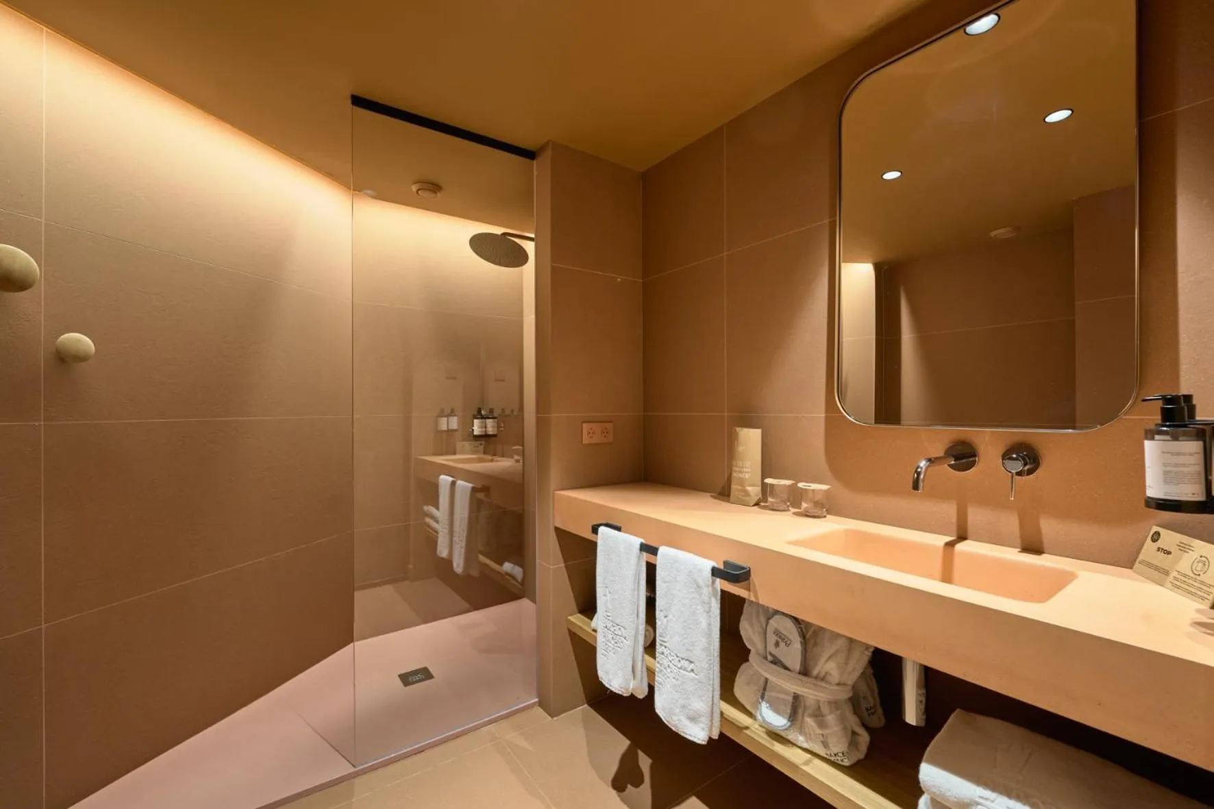 Bathroom in Barcelona Princess