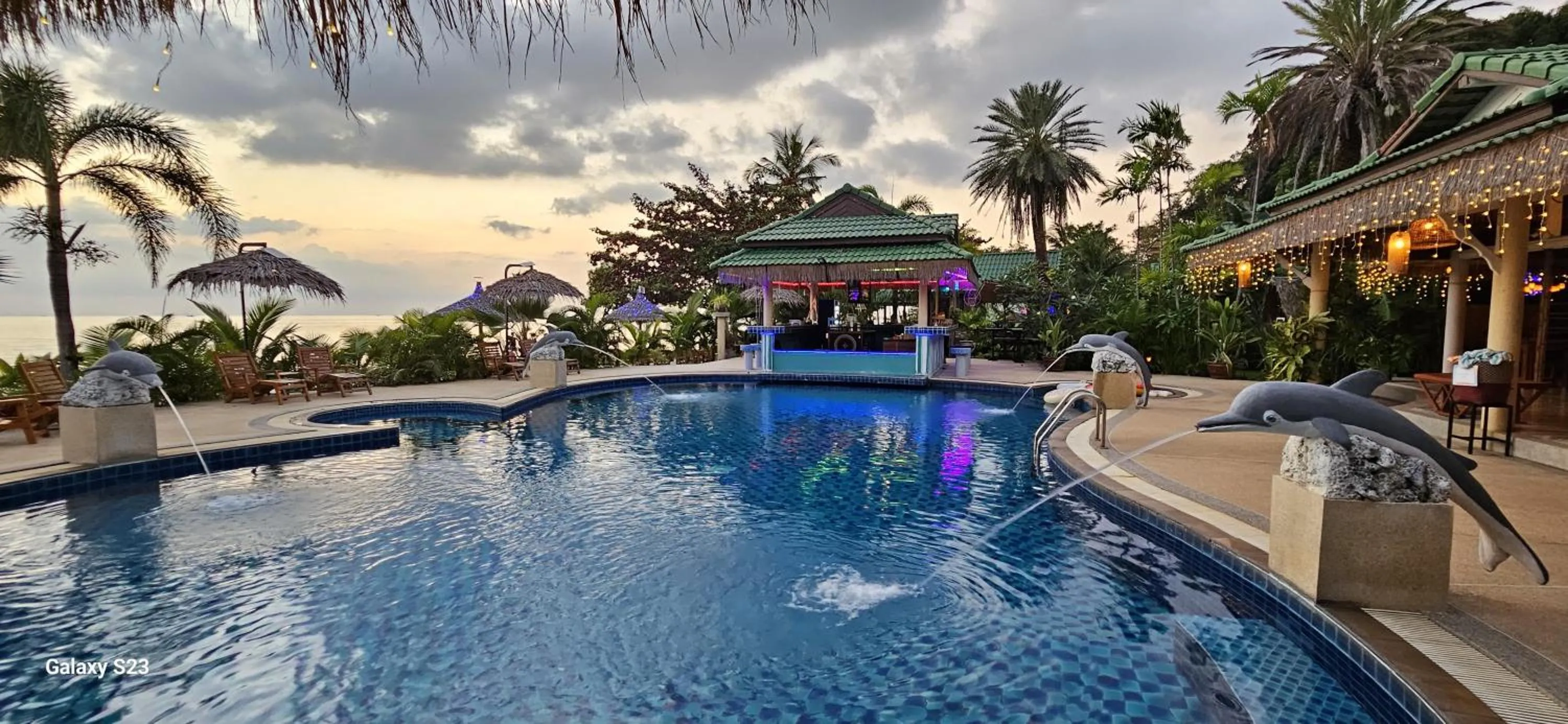 Swimming pool in Sense Asia