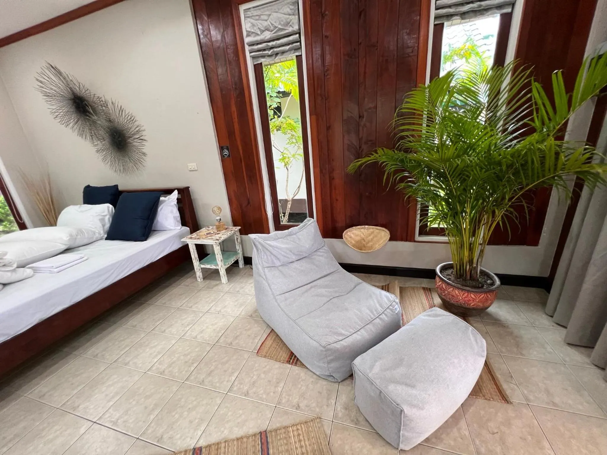 Photo of the whole room, Bed in Sense Asia