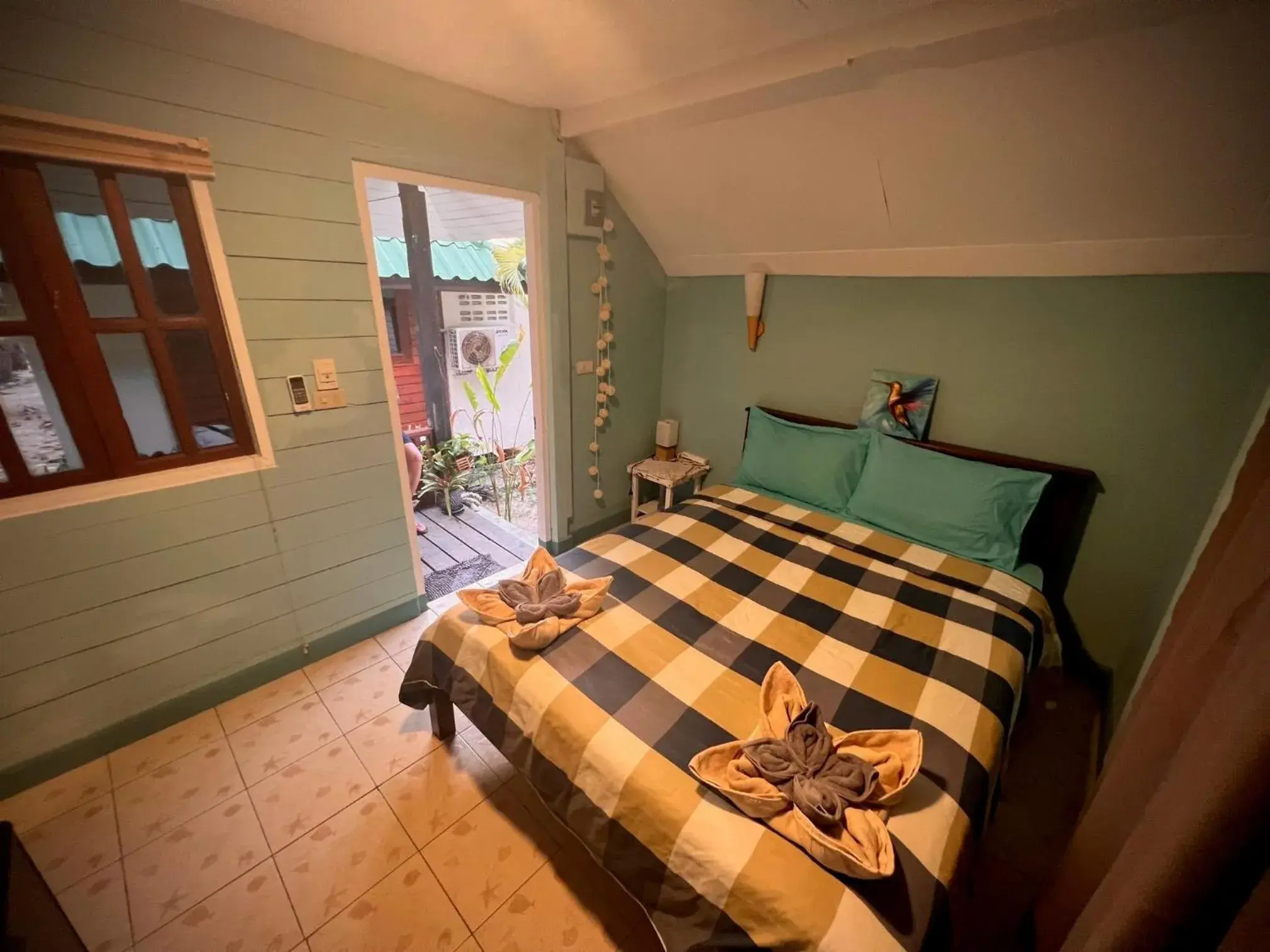 Bungalow with Patio in Sense Asia Bungalow with Patio in Sense Asia