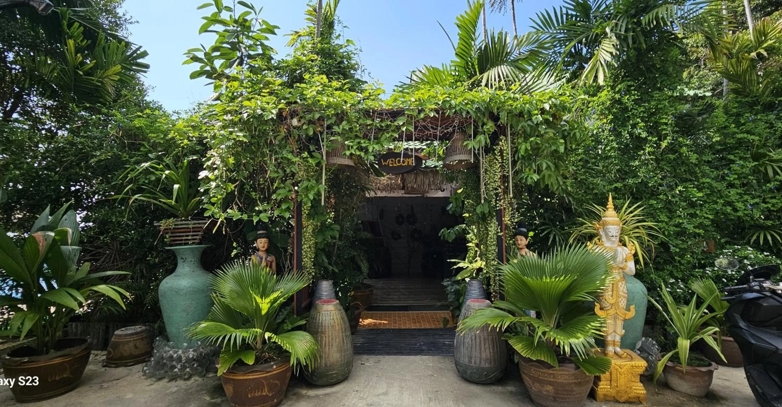 Facade/entrance in Sense Asia