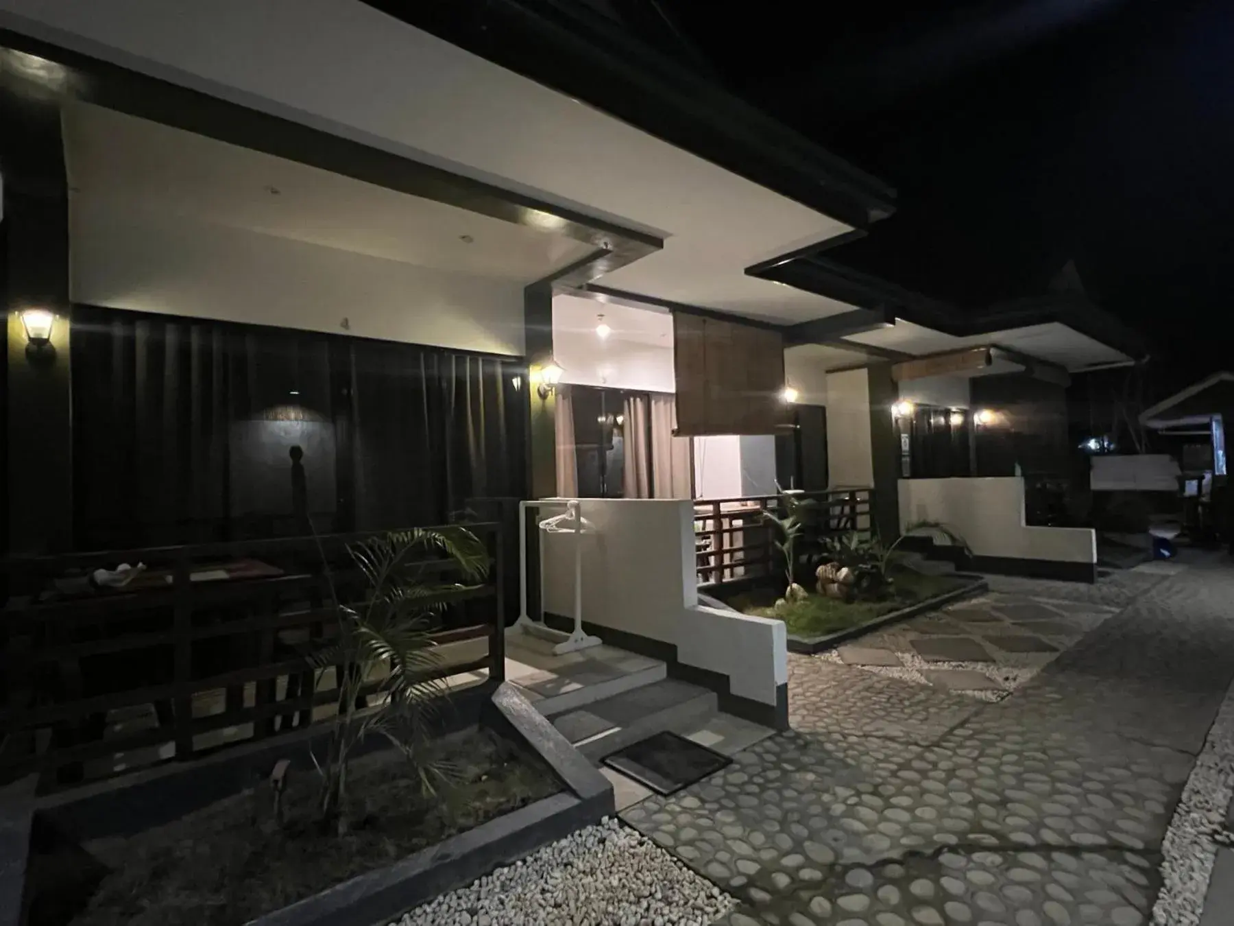 Double Room with Private Bathroom in Bulul Garden Resort Double Room with Private Bathroom in Bulul Garden Resort