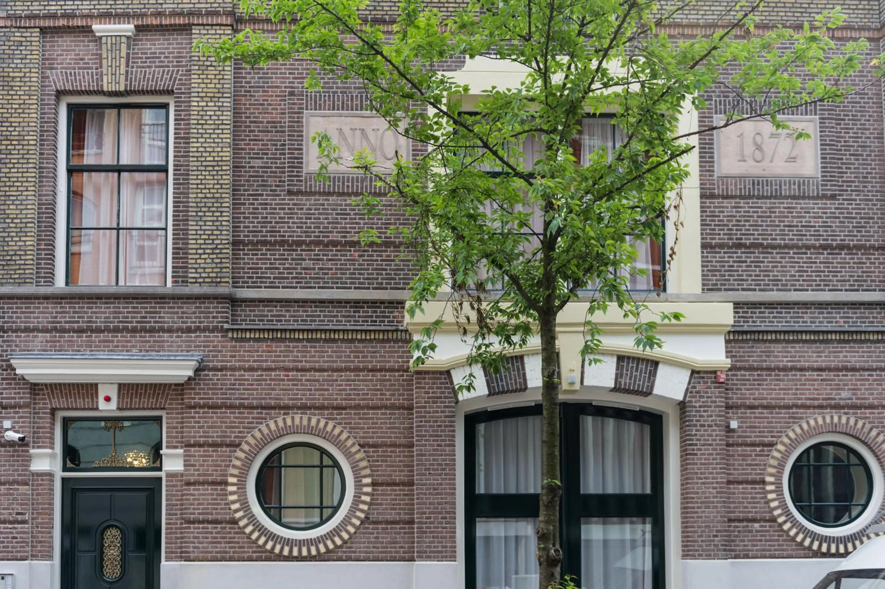 Facade/entrance in Golden Mansion Apartment Hotel