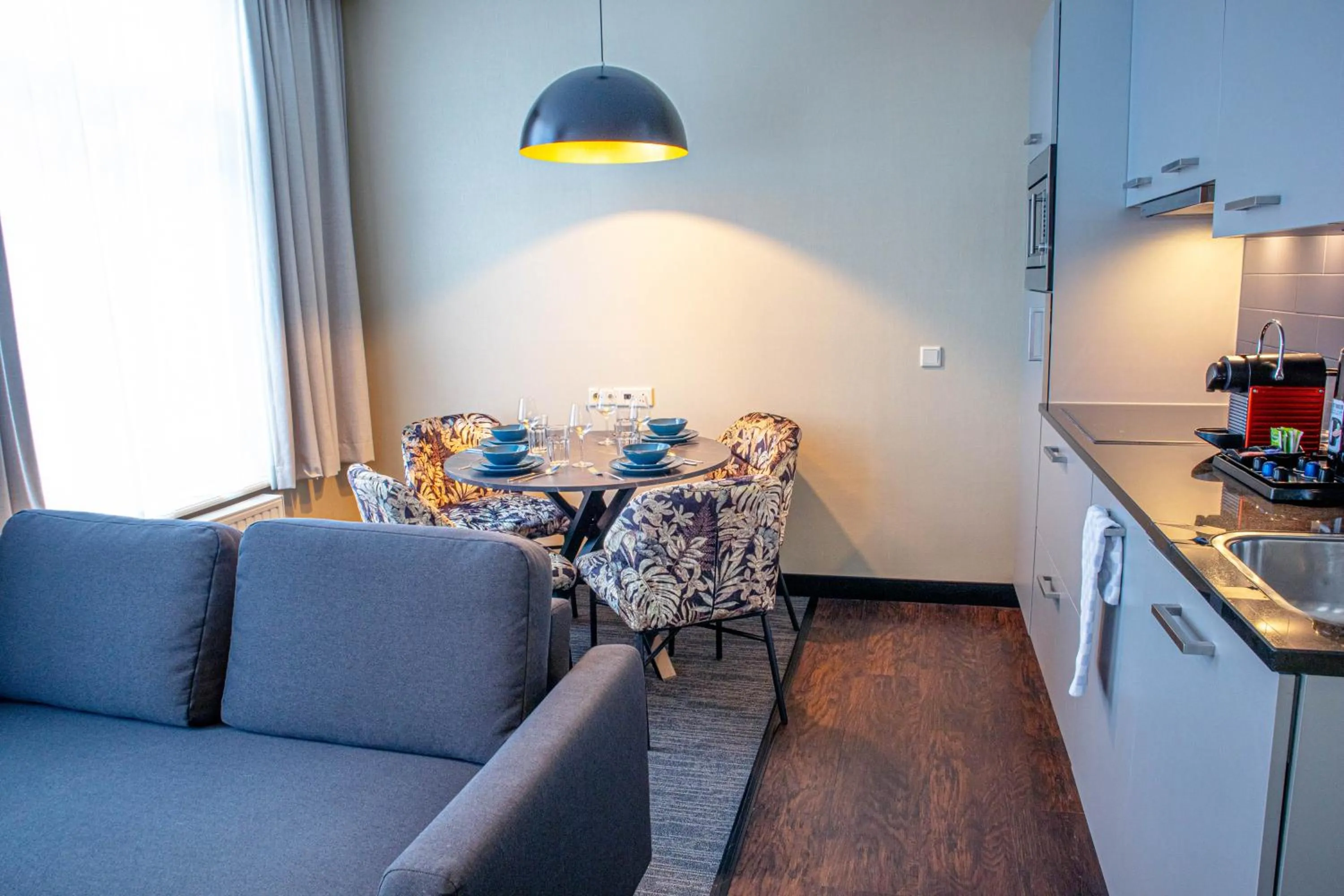 Golden Mansion Apartment Hotel