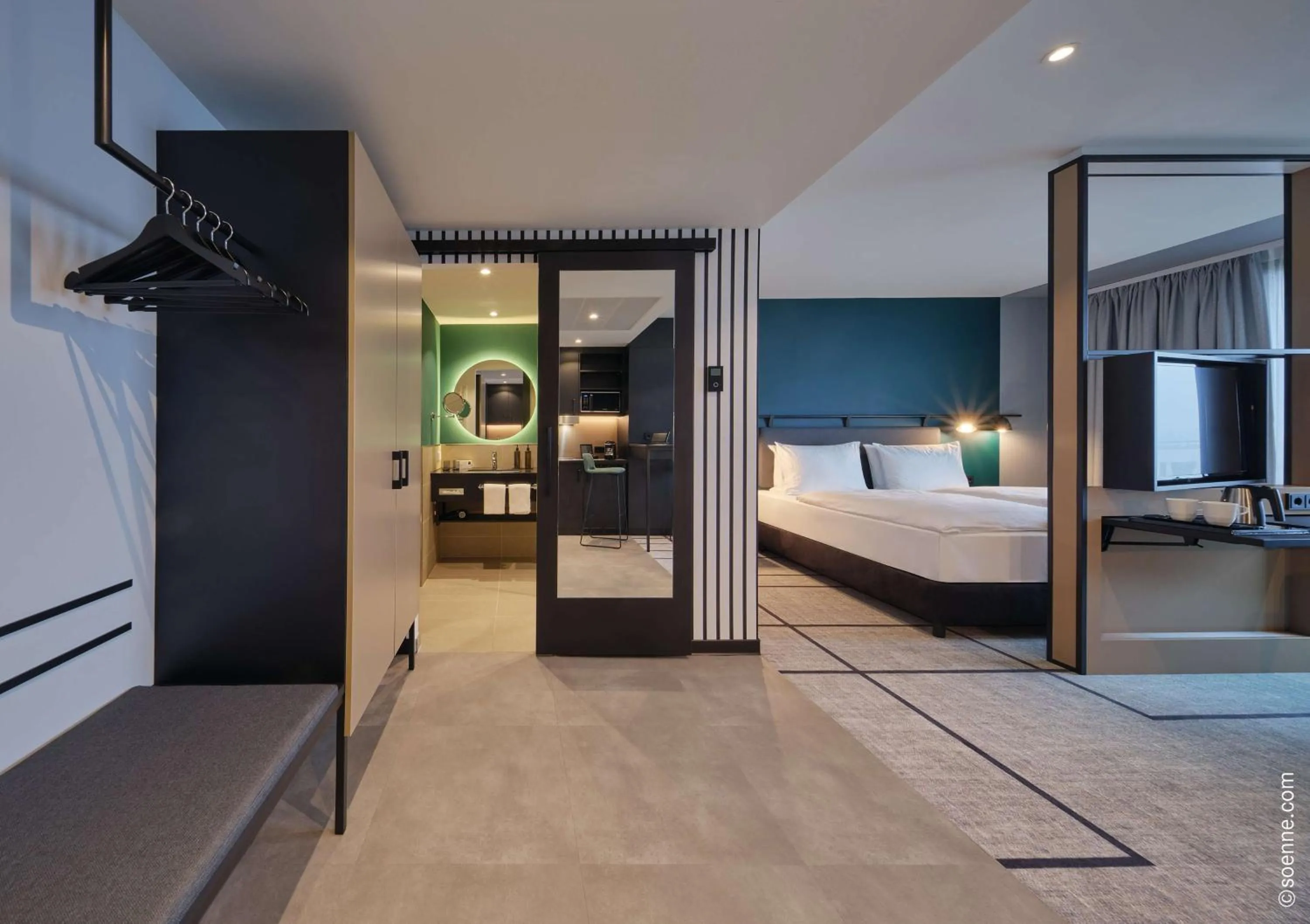 Photo of the whole room, Bed in Dorint Hotel München/Garching