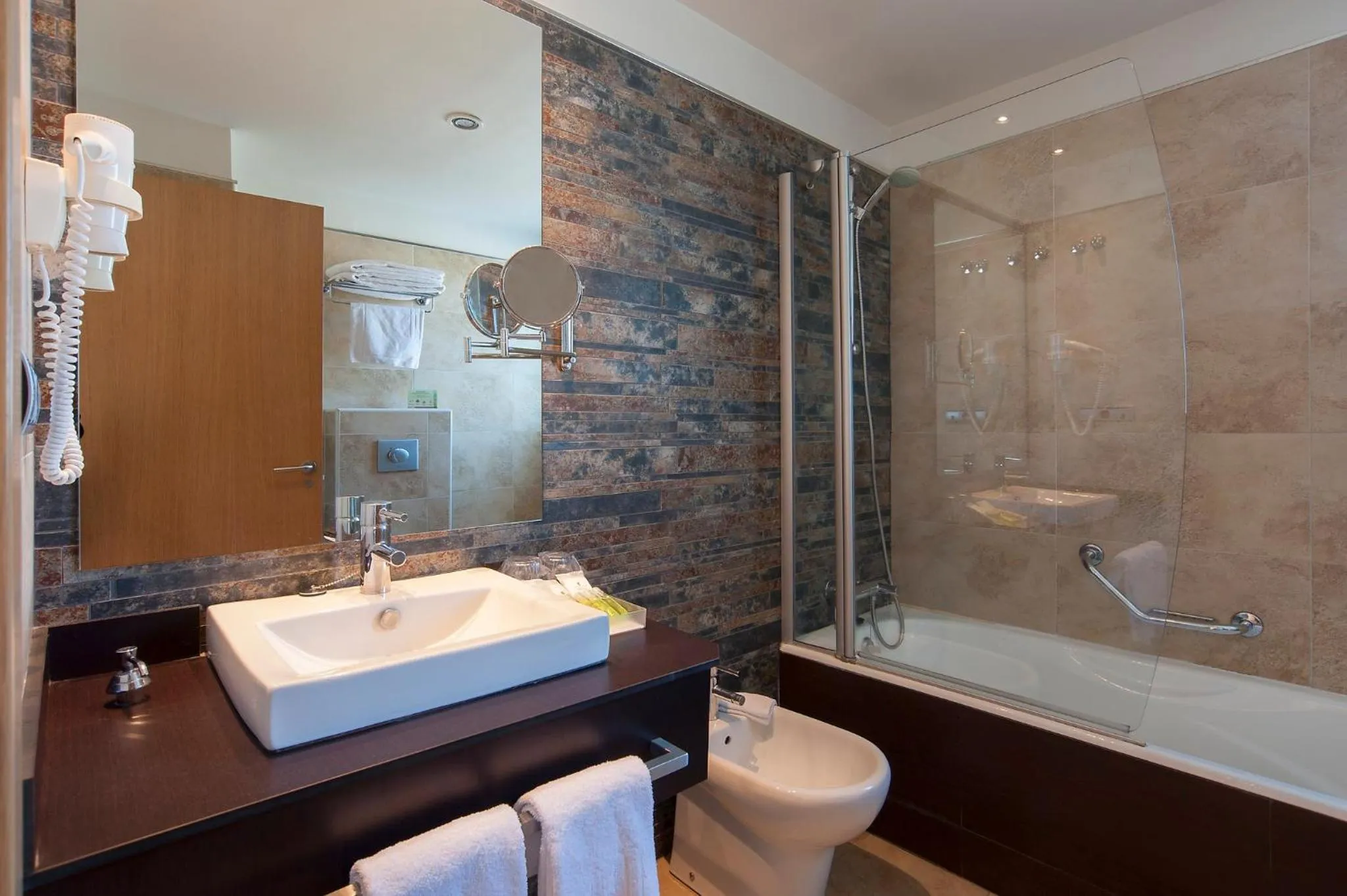 Bathroom in Sercotel Codina