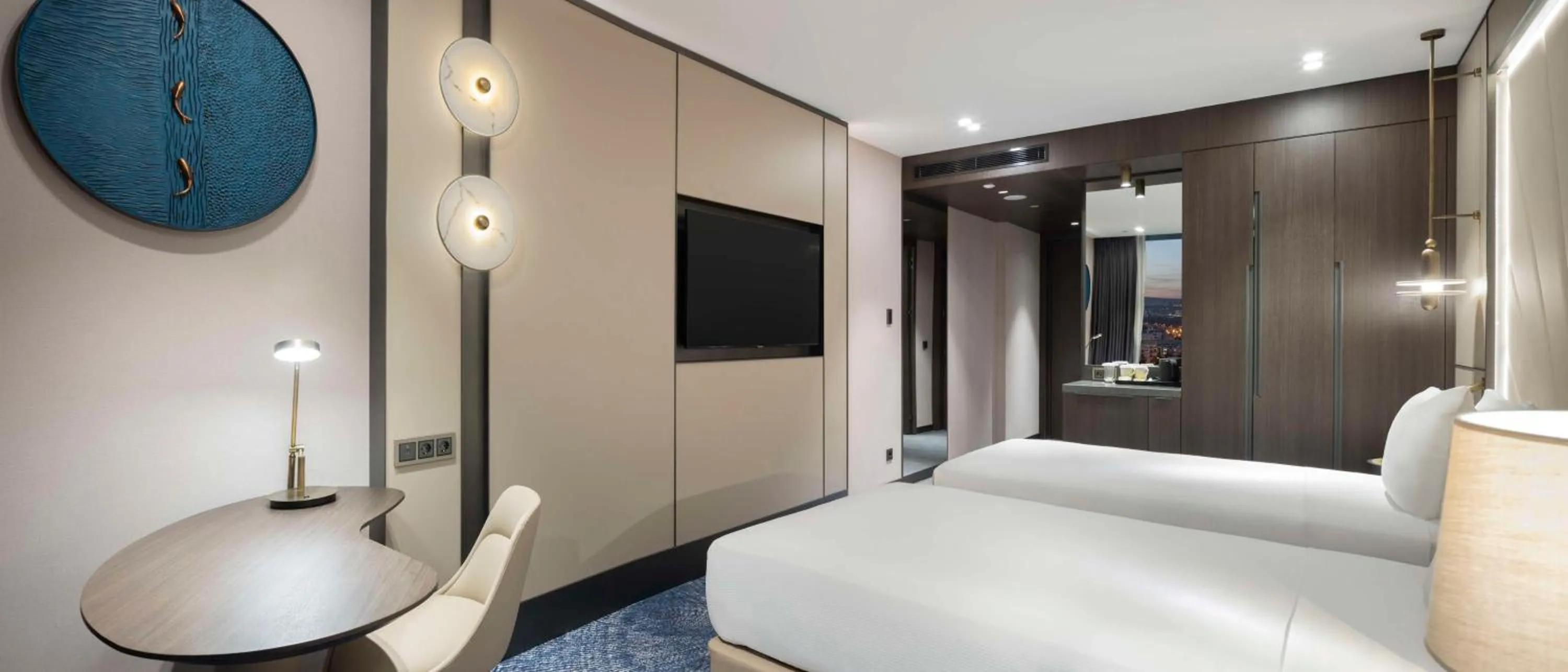 Bed in DoubleTree by Hilton Sanliurfa