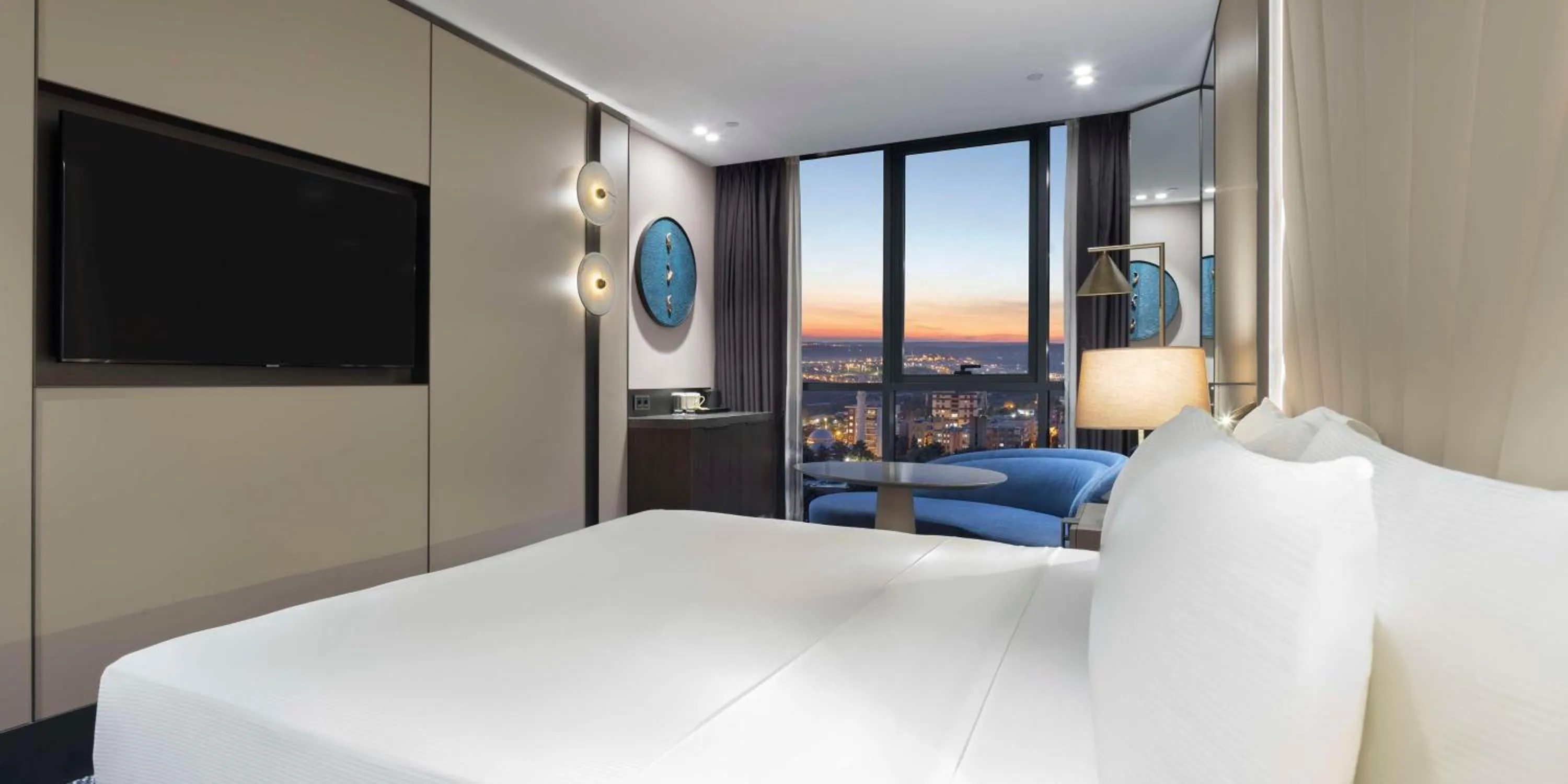 Bed in DoubleTree by Hilton Sanliurfa