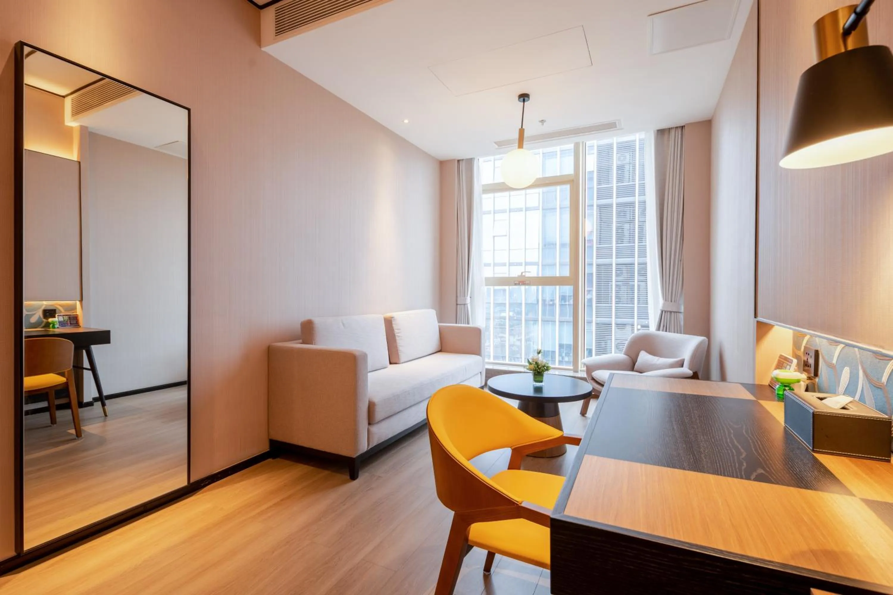 Seating area in Hilton Garden Inn Hangzhou Xixi Zijingang