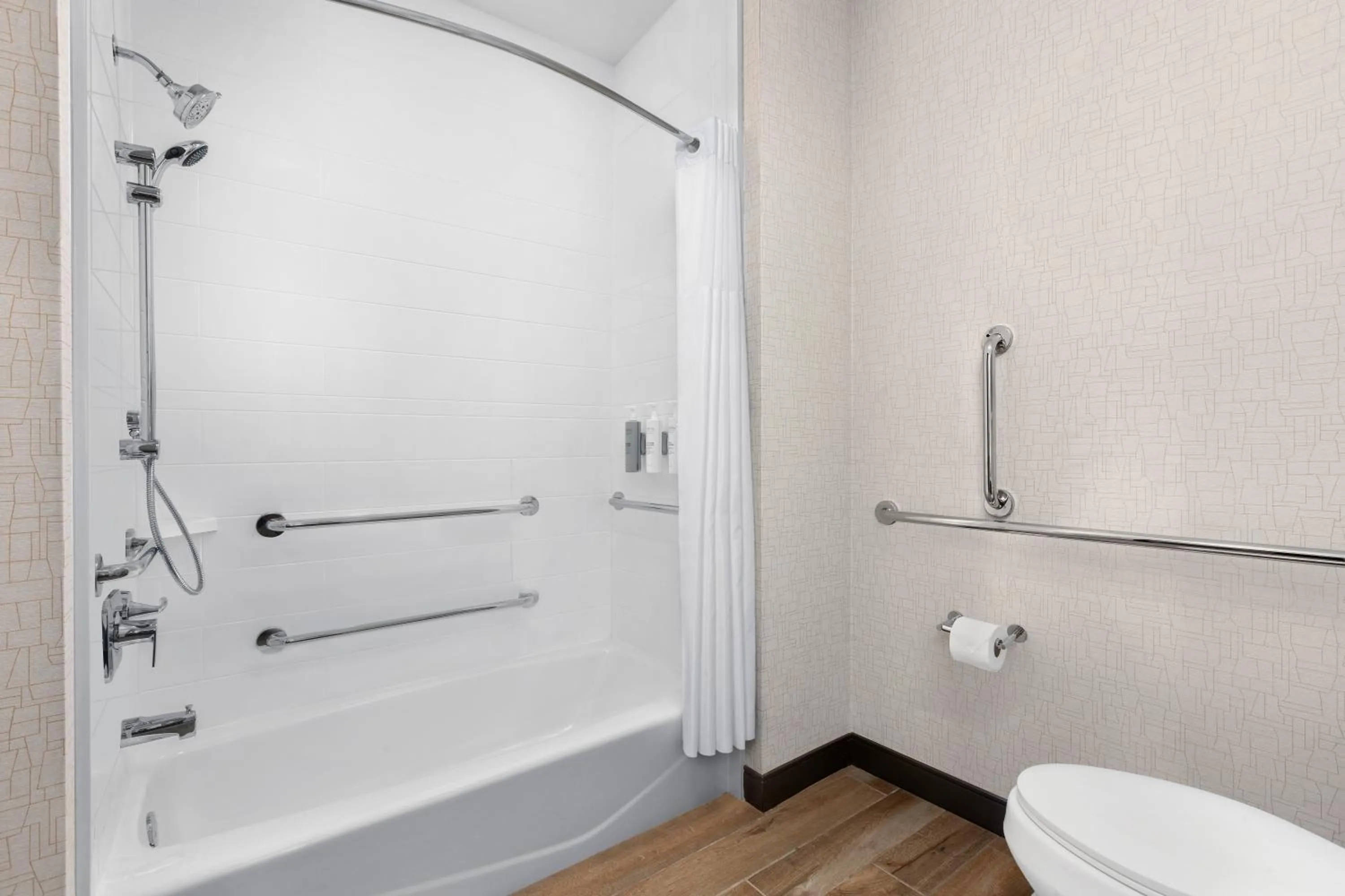 Bathroom in Hampton Inn New Orleans French Quarter Market Area