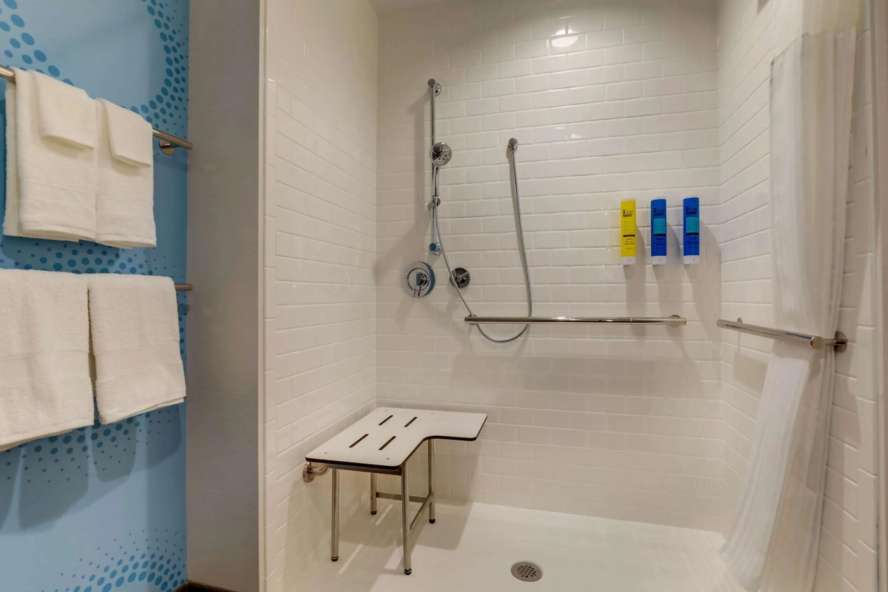 Bathroom in Tru By Hilton Smithfield I-95