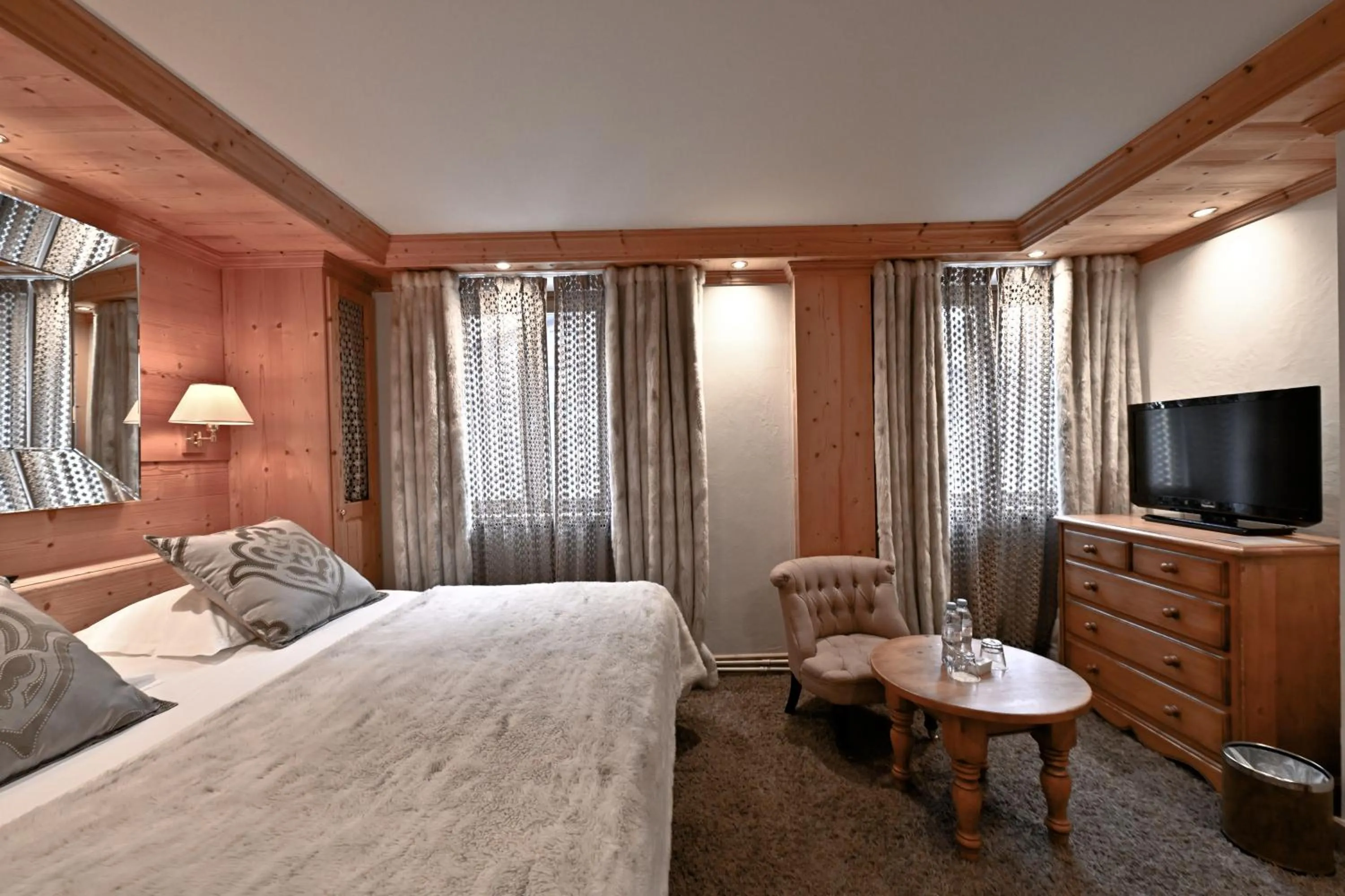 Bed in Hotel Tsanteleina