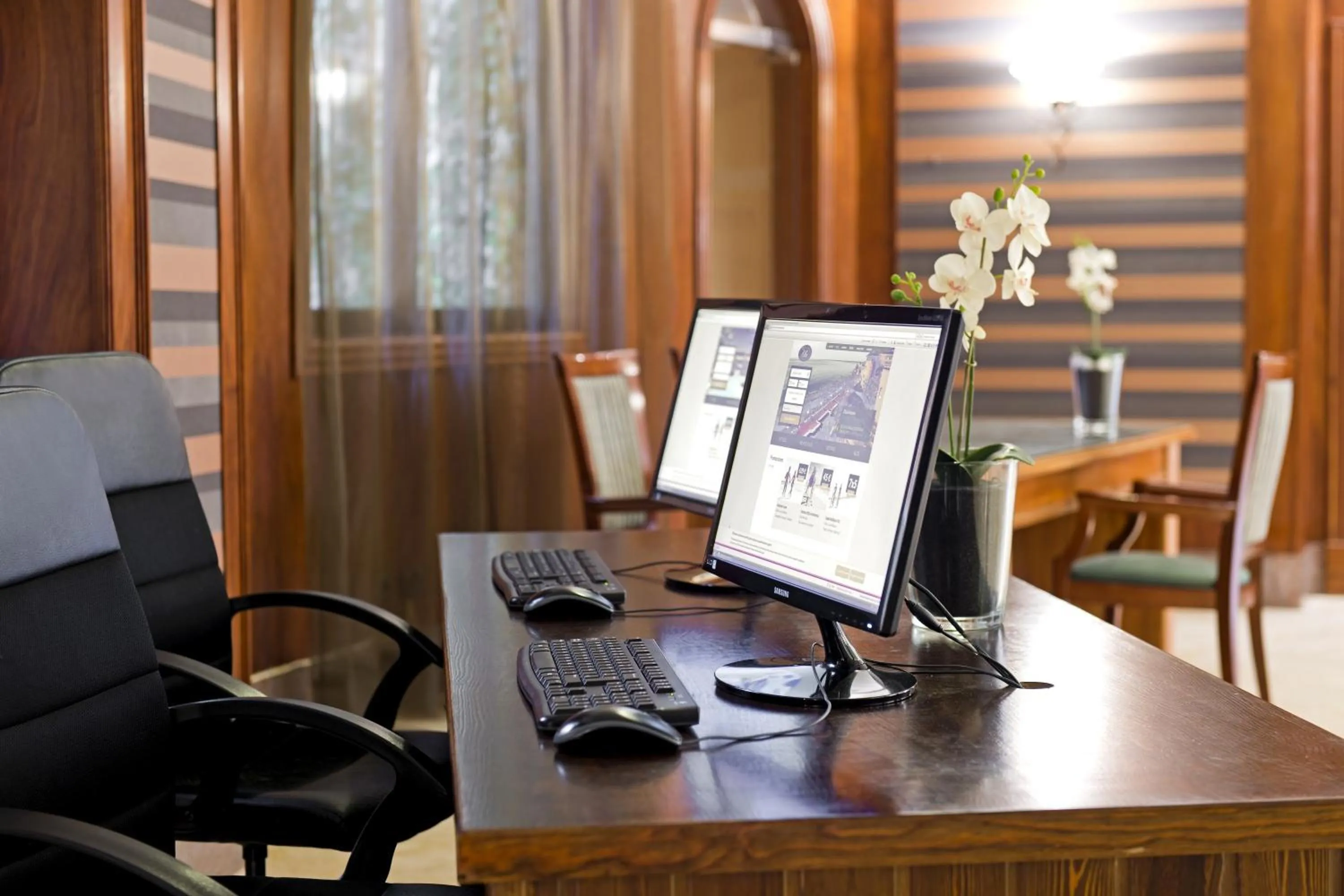 Area and facilities in Elba Lucía Sport & Suite Hotel