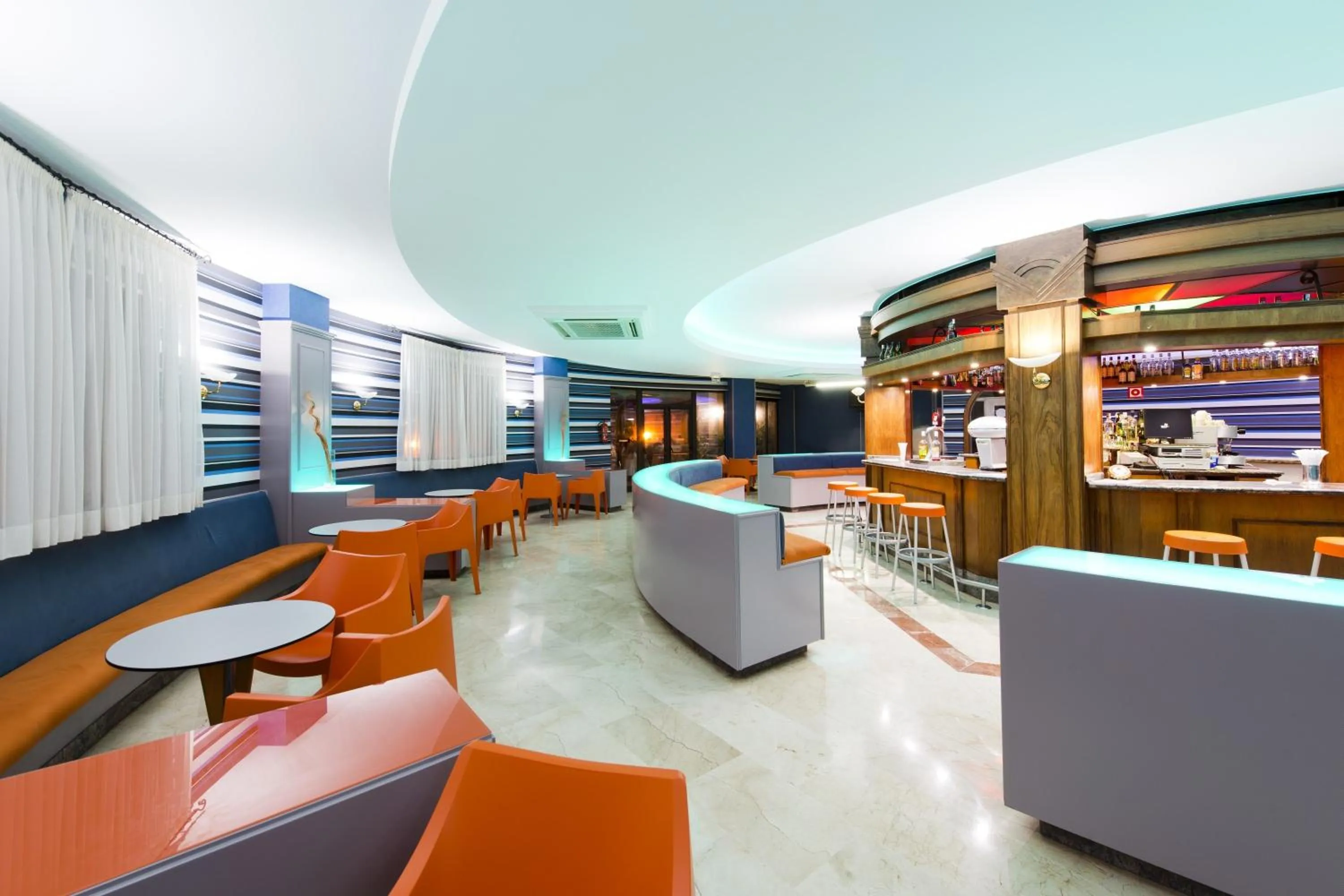 Lounge or bar in Elba Lucía Sport & Suite Hotel