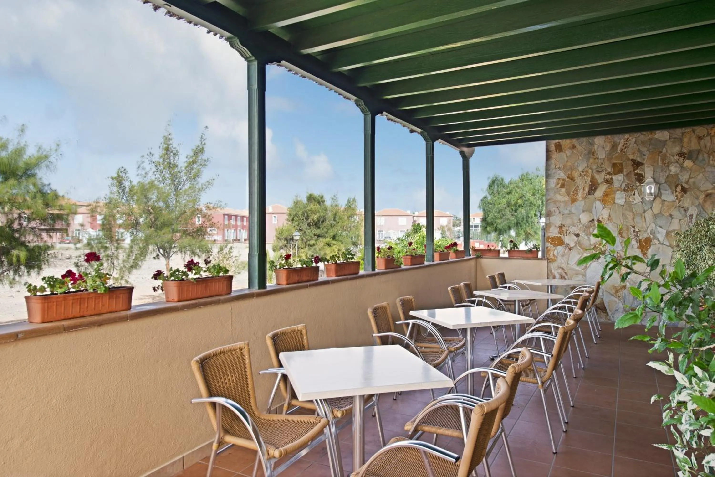 Restaurant/places to eat in Elba Lucía Sport & Suite Hotel