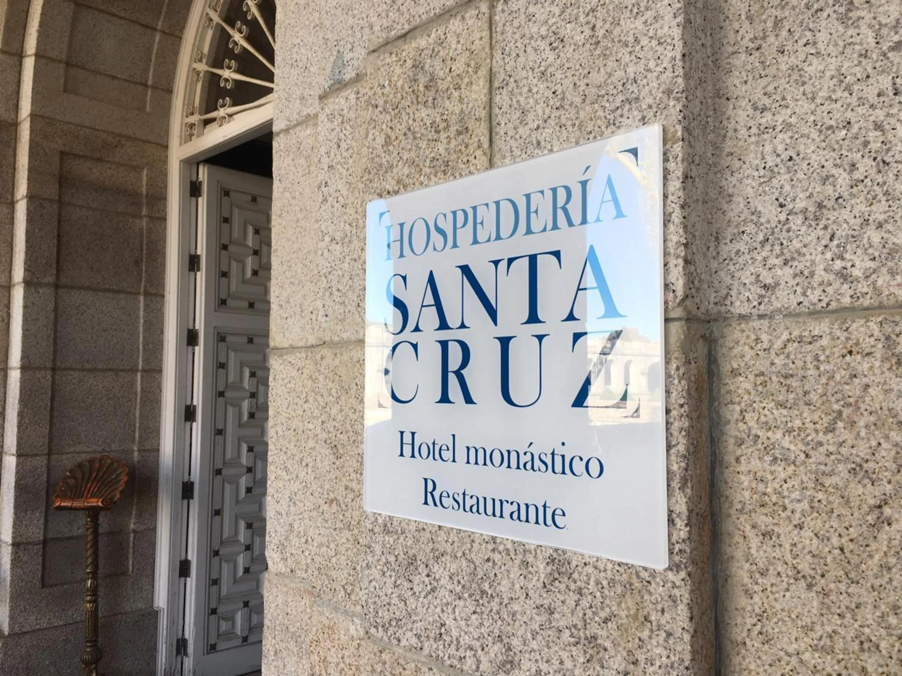 Property logo or sign in Hospedería Santa Cruz