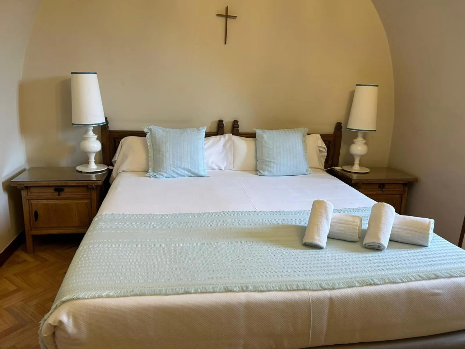 Bedroom, Bed in Hospedería Santa Cruz