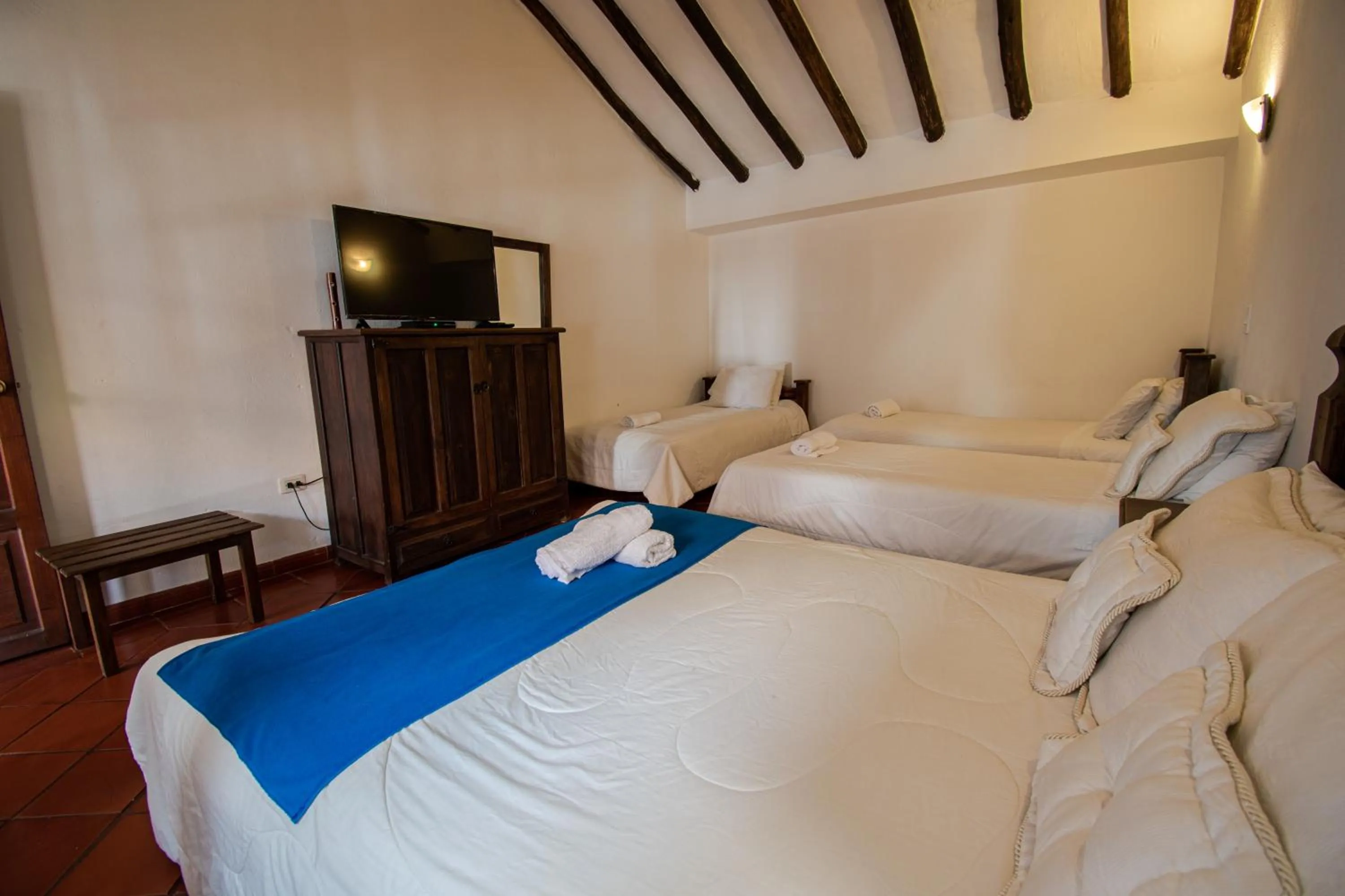 Photo of the whole room, Bed in Hotel Villa Luna
