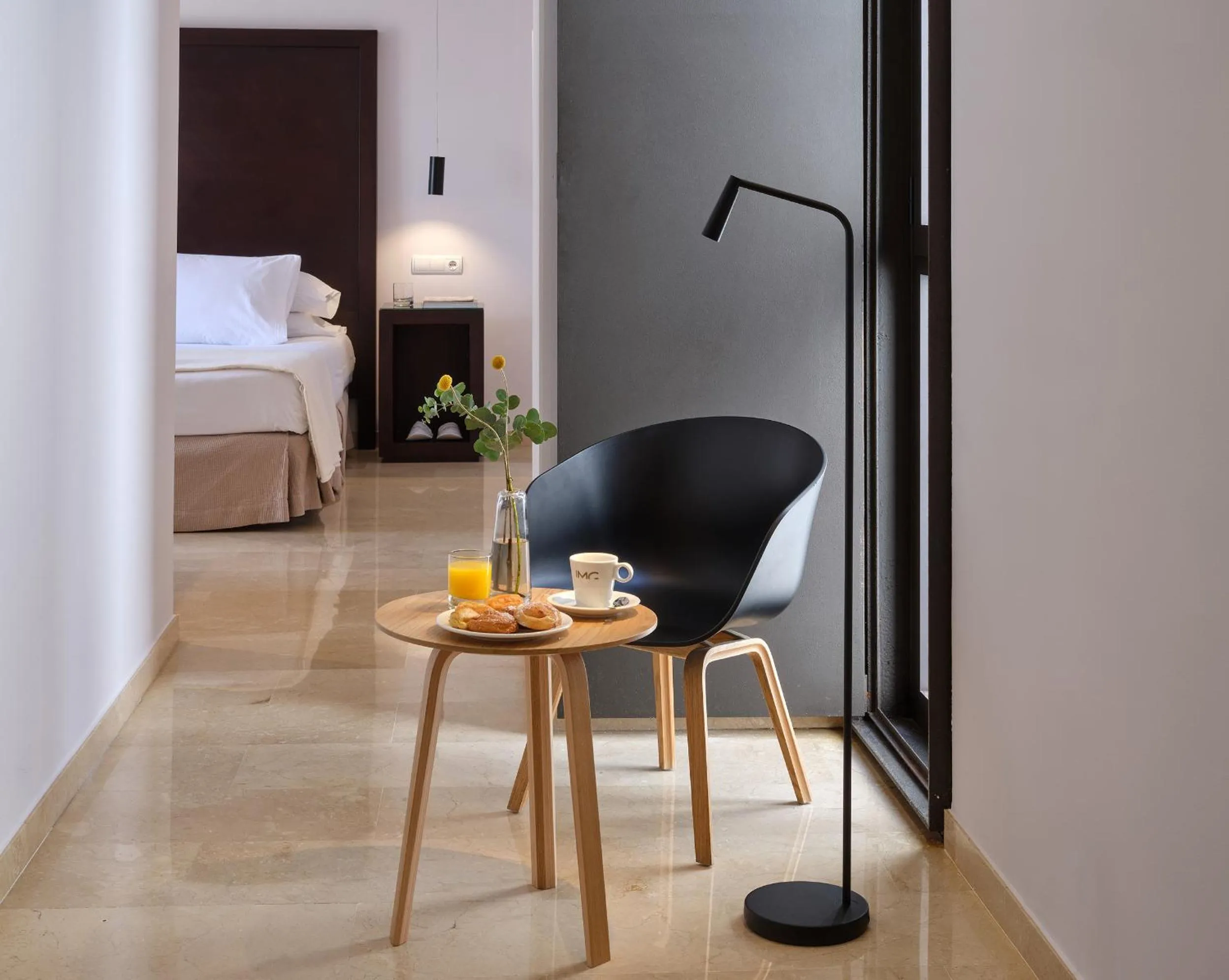 Decorative detail, Bed in Hotel Rey Alfonso X