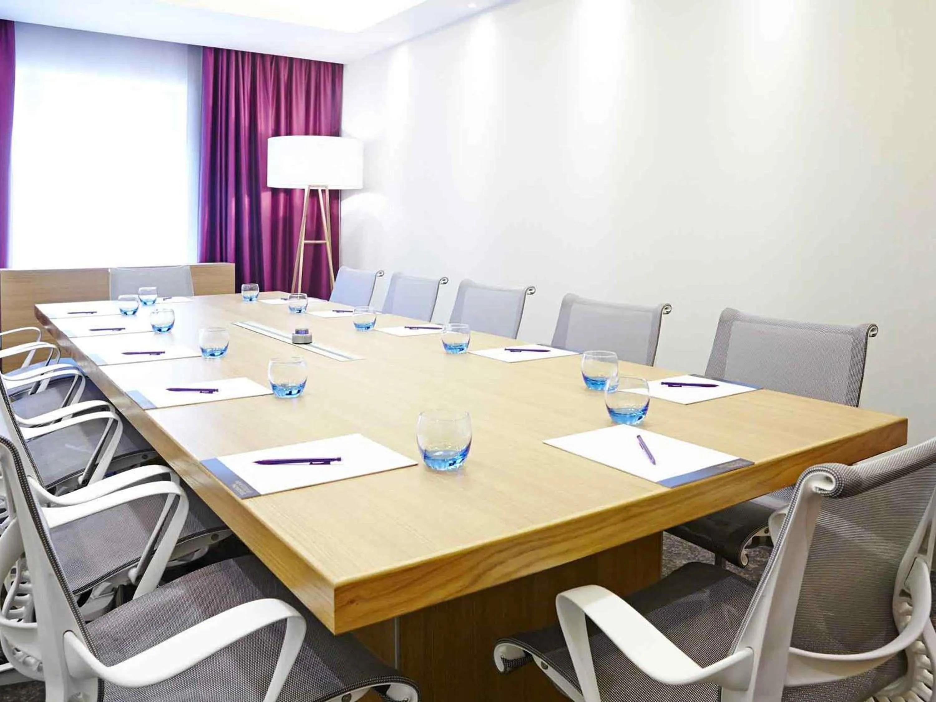 Meeting/conference room in Novotel London Brentford