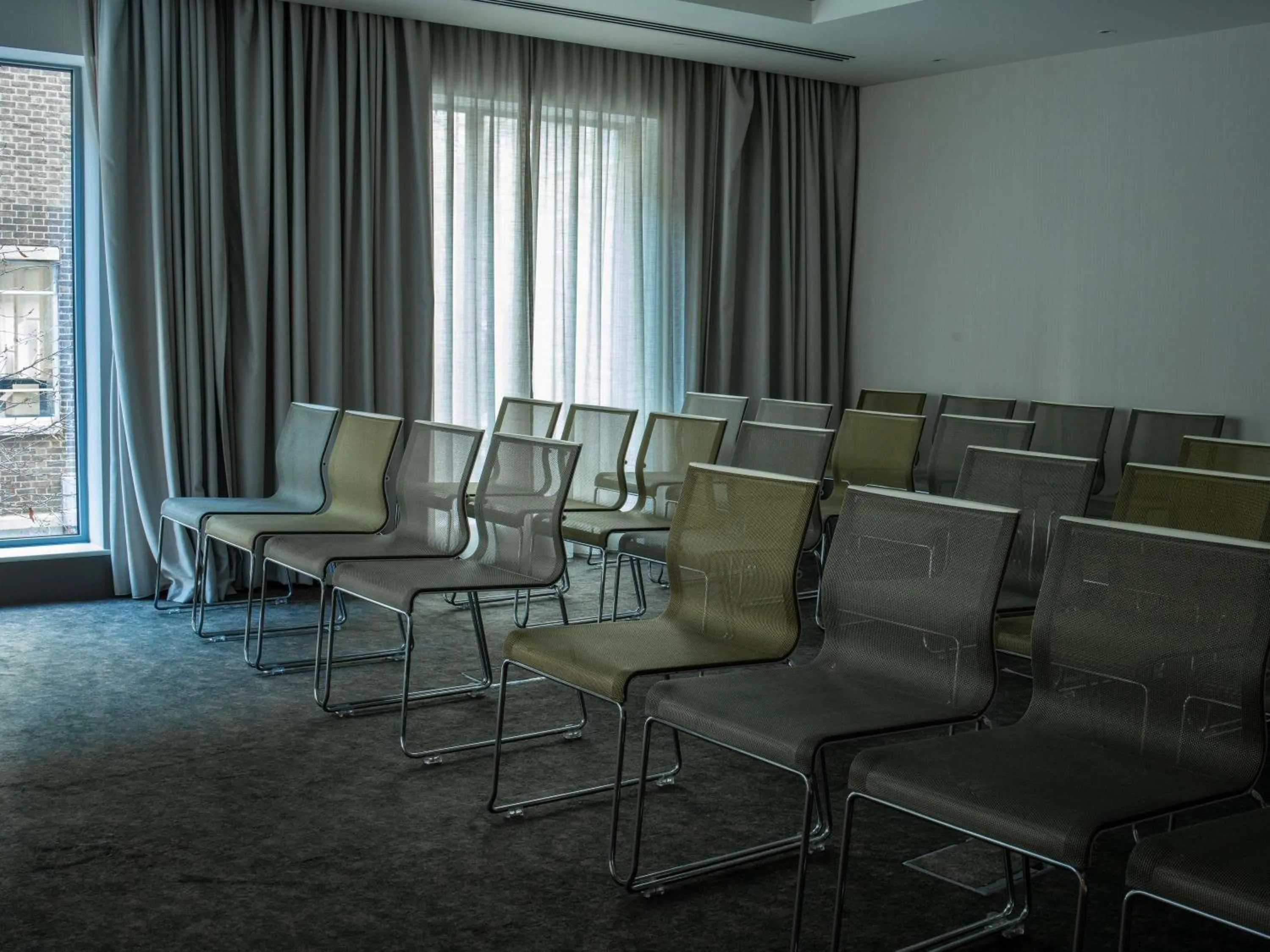 Meeting/conference room in Novotel London Brentford