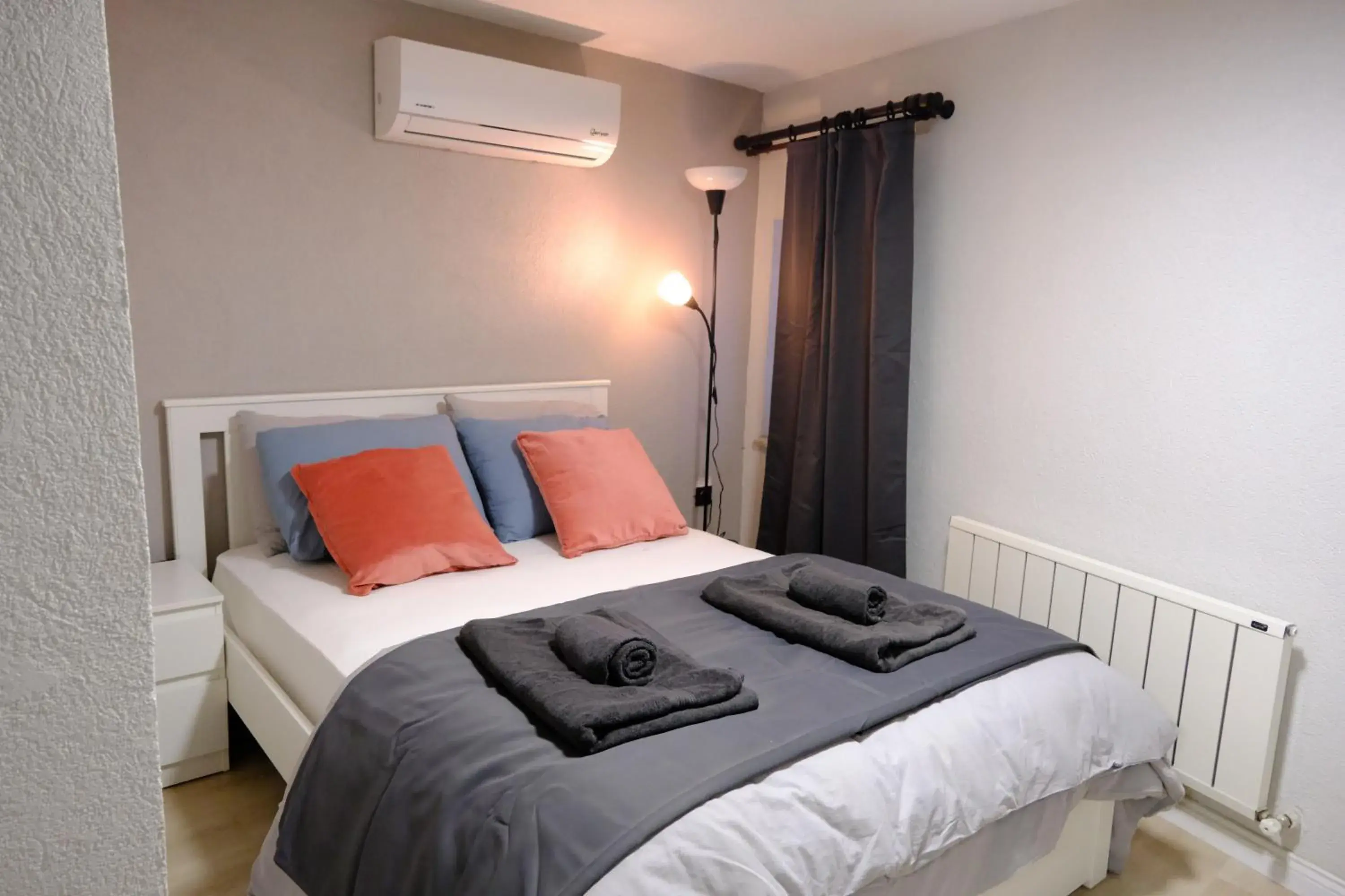 Large Double Room - single occupancy in Cactus Suites Large Double Room - single occupancy in Cactus Suites