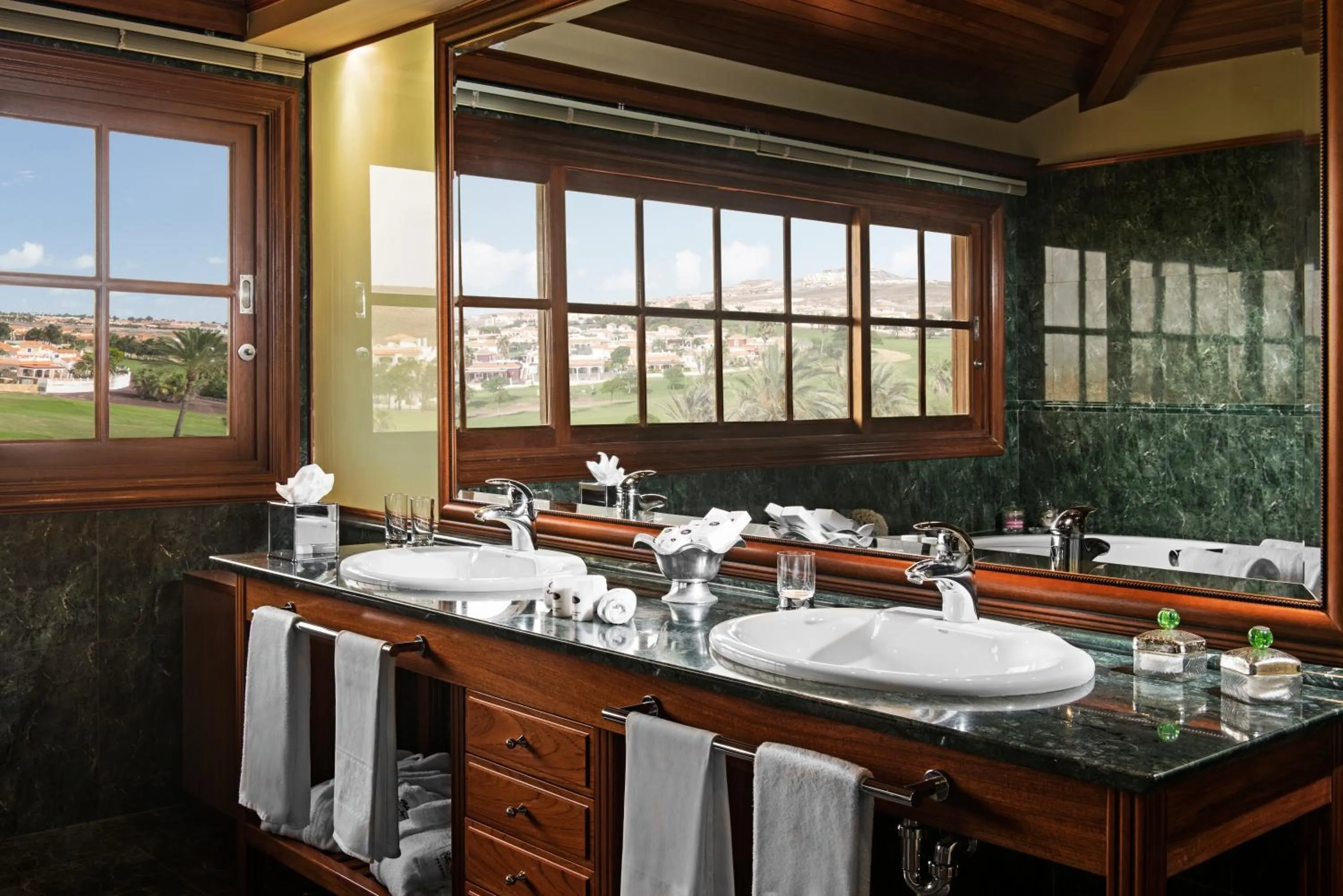 Toilet in Elba Palace Golf Boutique Hotel - Adults Only