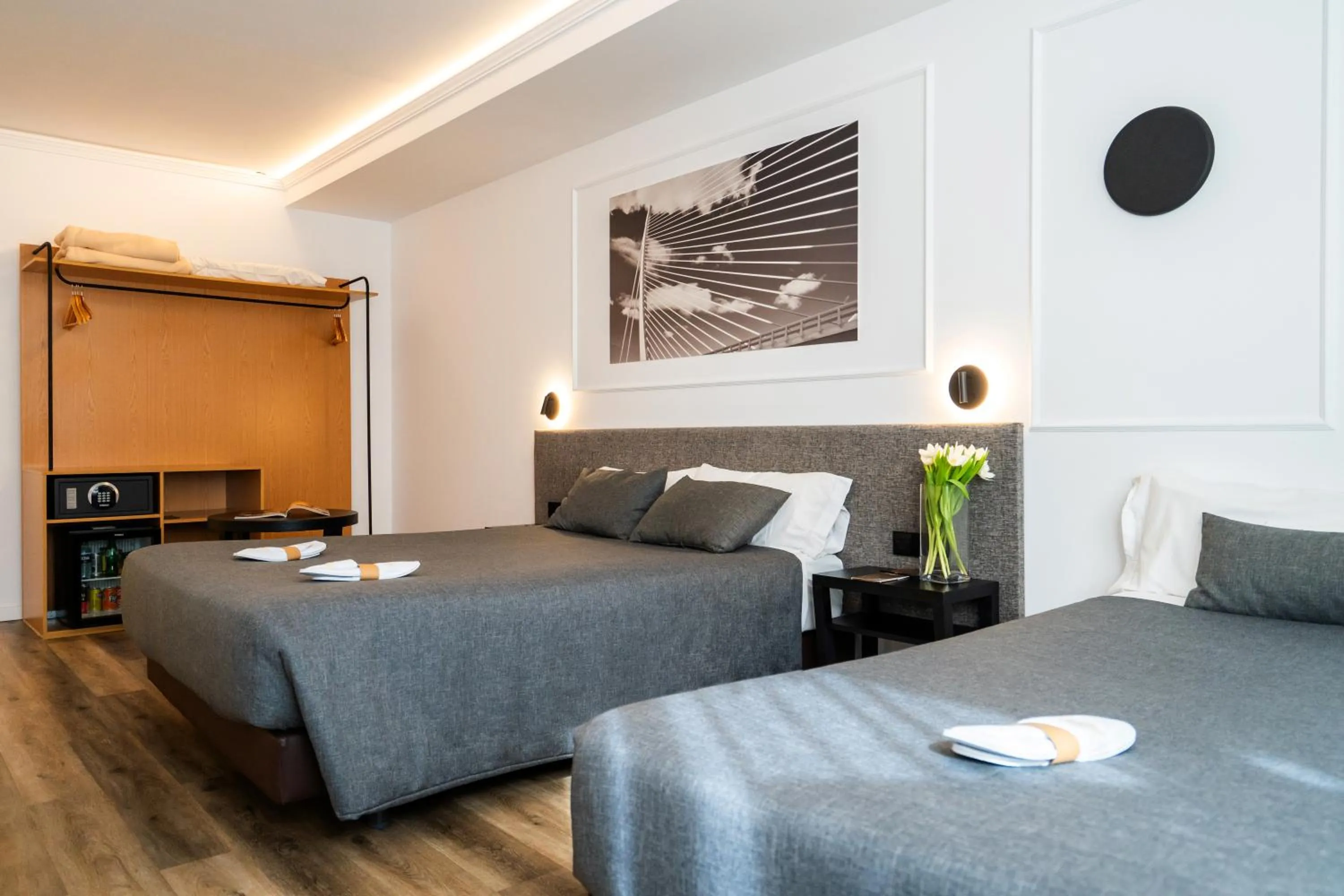 Bedroom, Bed in Hotel Conqueridor