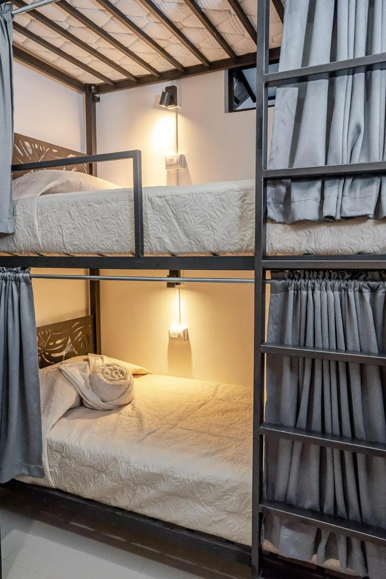 bunk bed, Bed in Hotel Arenal by Regina