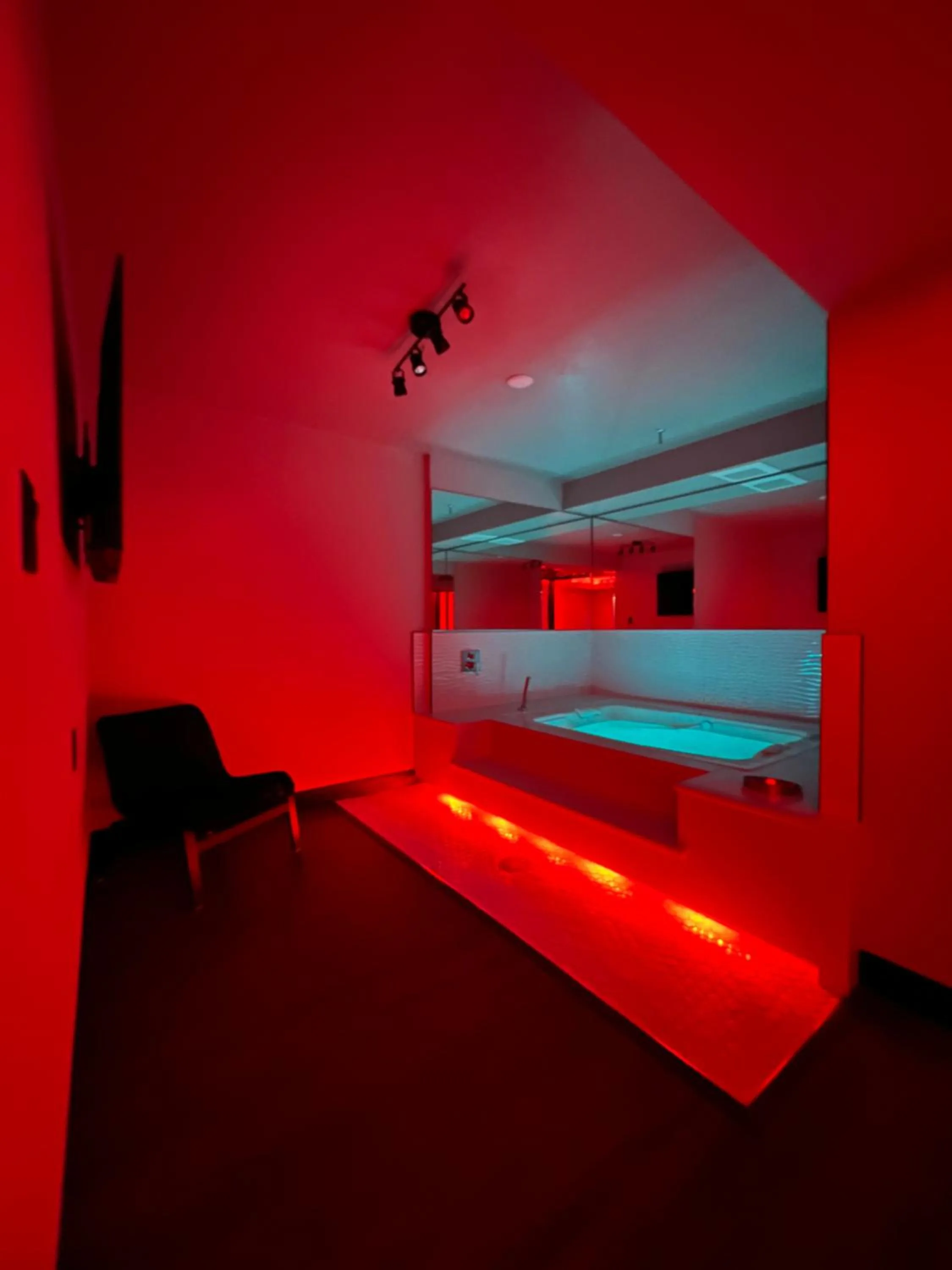 Hot Tub in Imperial Suites, Adults Only