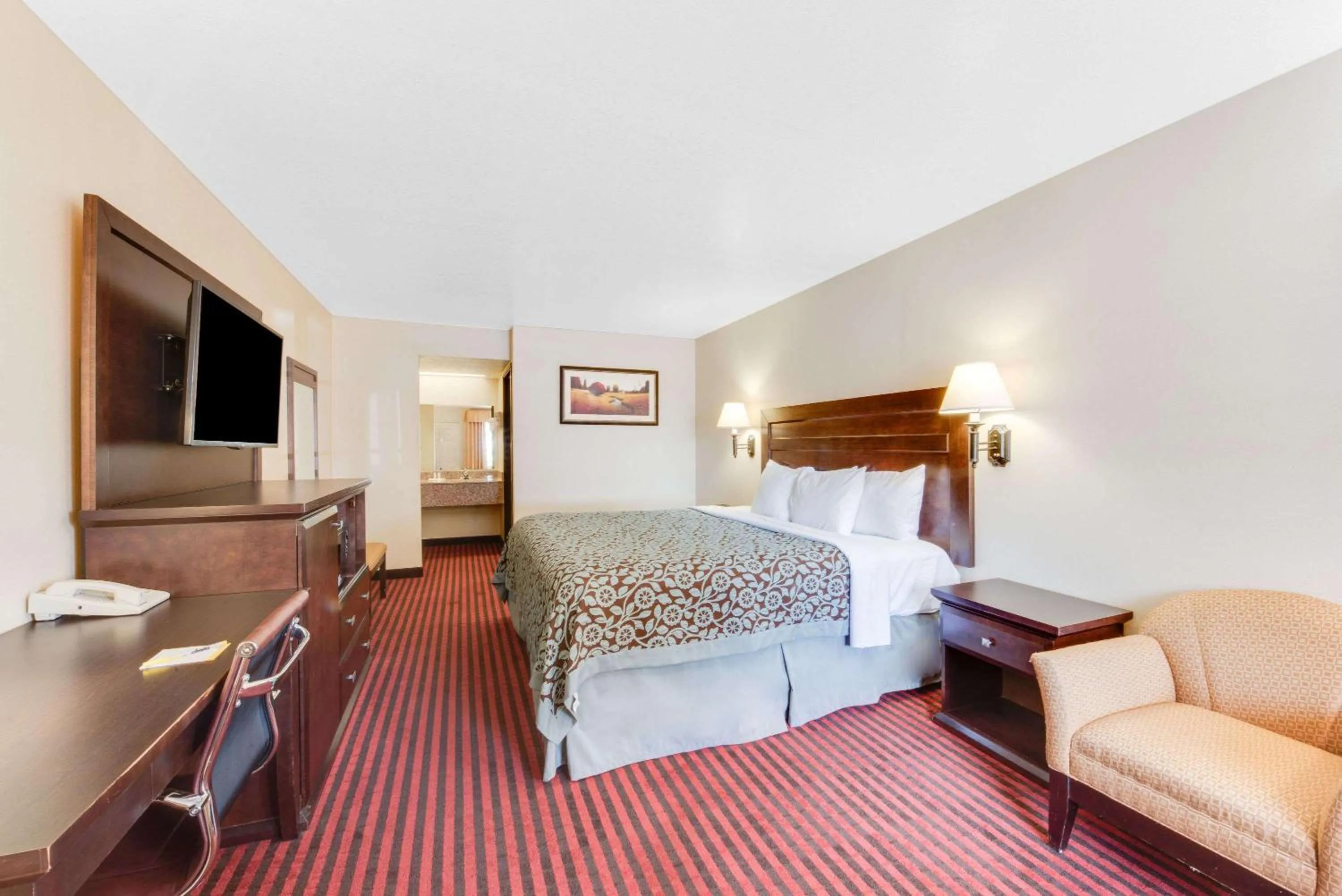 Photo of the whole room, Bed in Days Inn by Wyndham Fort Stockton