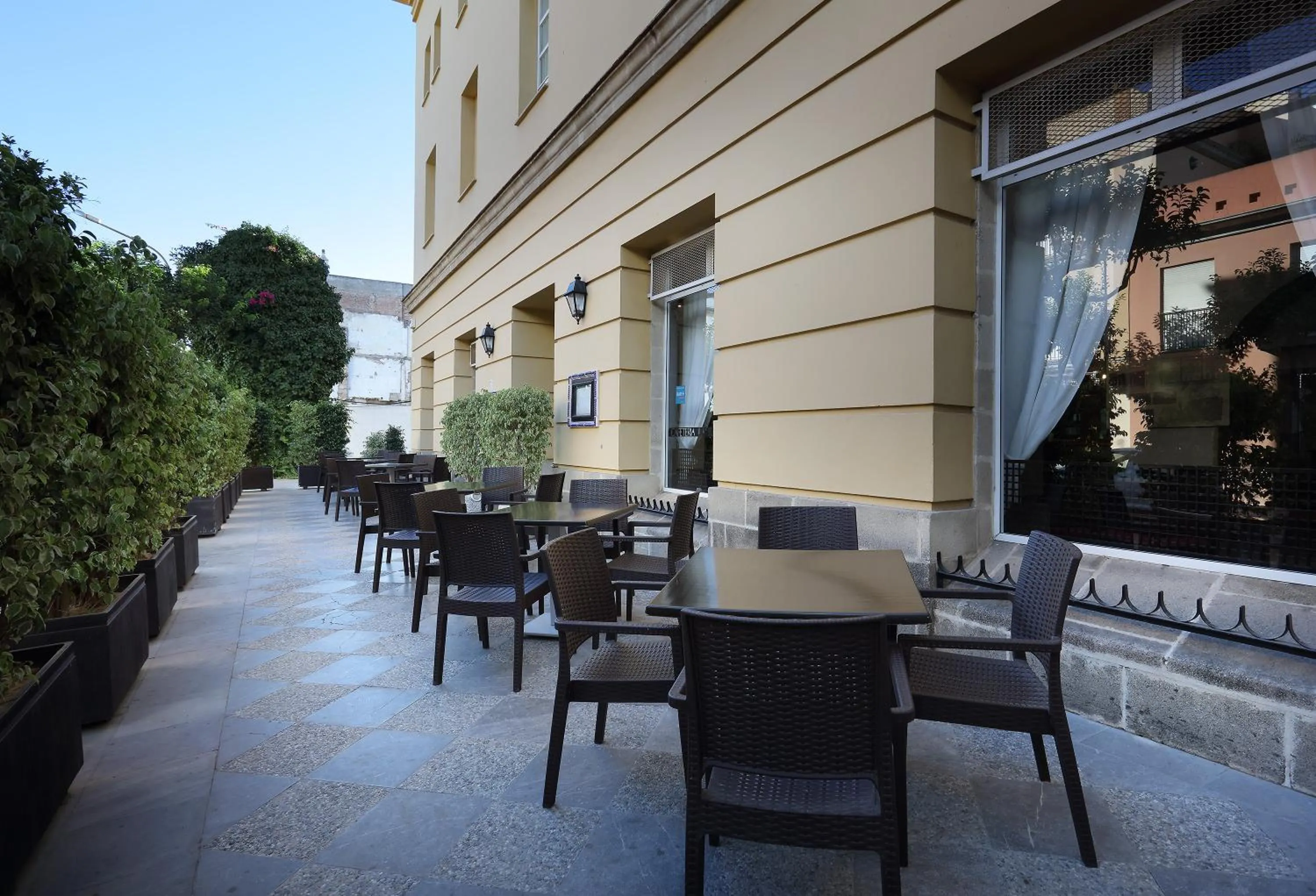 Patio in Crisol Monasterio de San Miguel