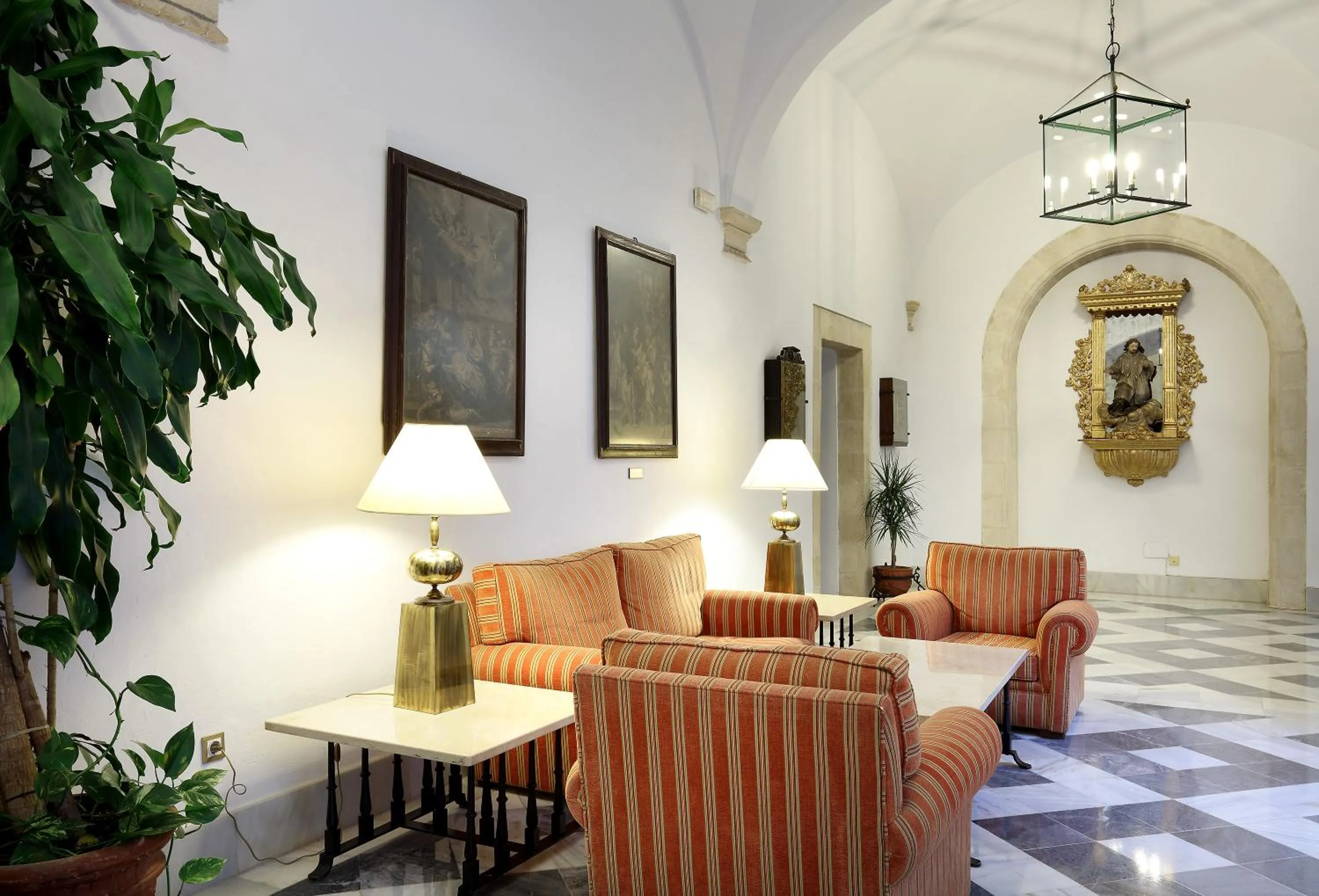 Lobby or reception in Crisol Monasterio de San Miguel