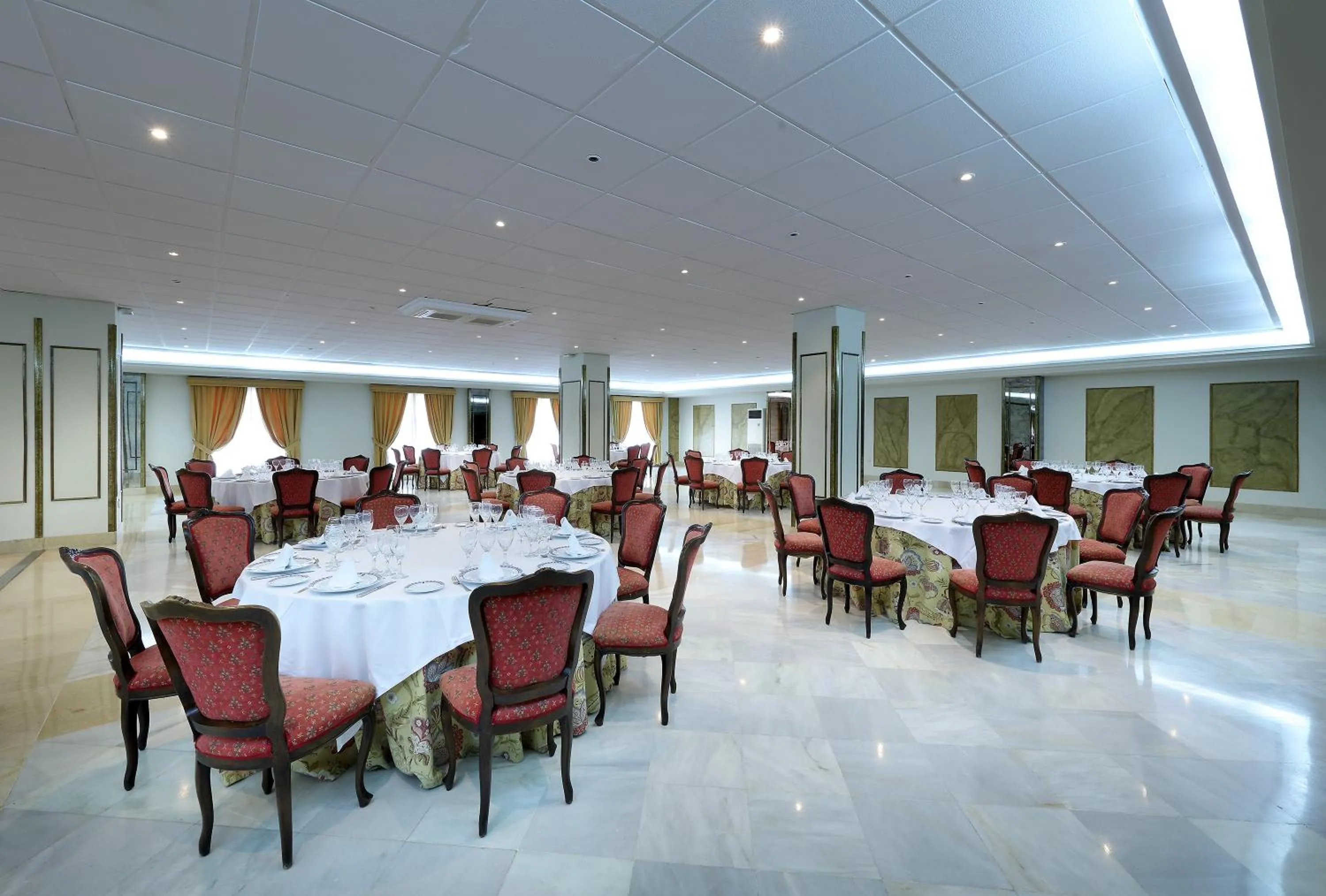 Restaurant/places to eat in Crisol Monasterio de San Miguel