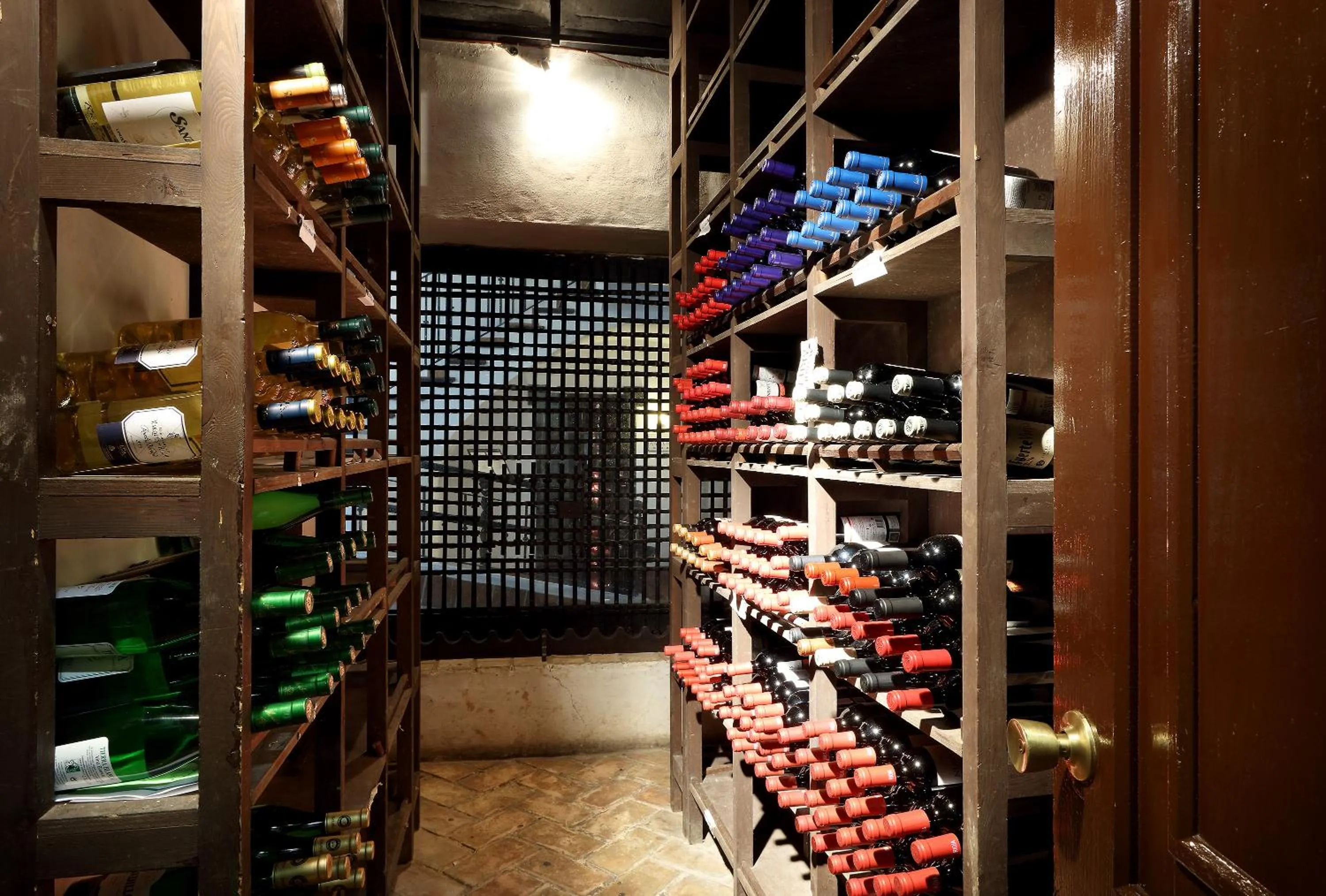 Restaurant/places to eat in Crisol Monasterio de San Miguel