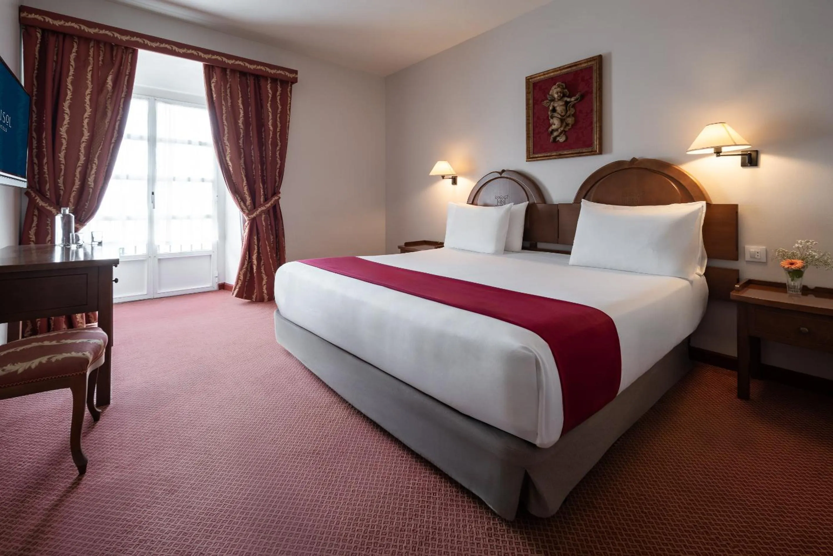 Bed in Crisol Monasterio de San Miguel