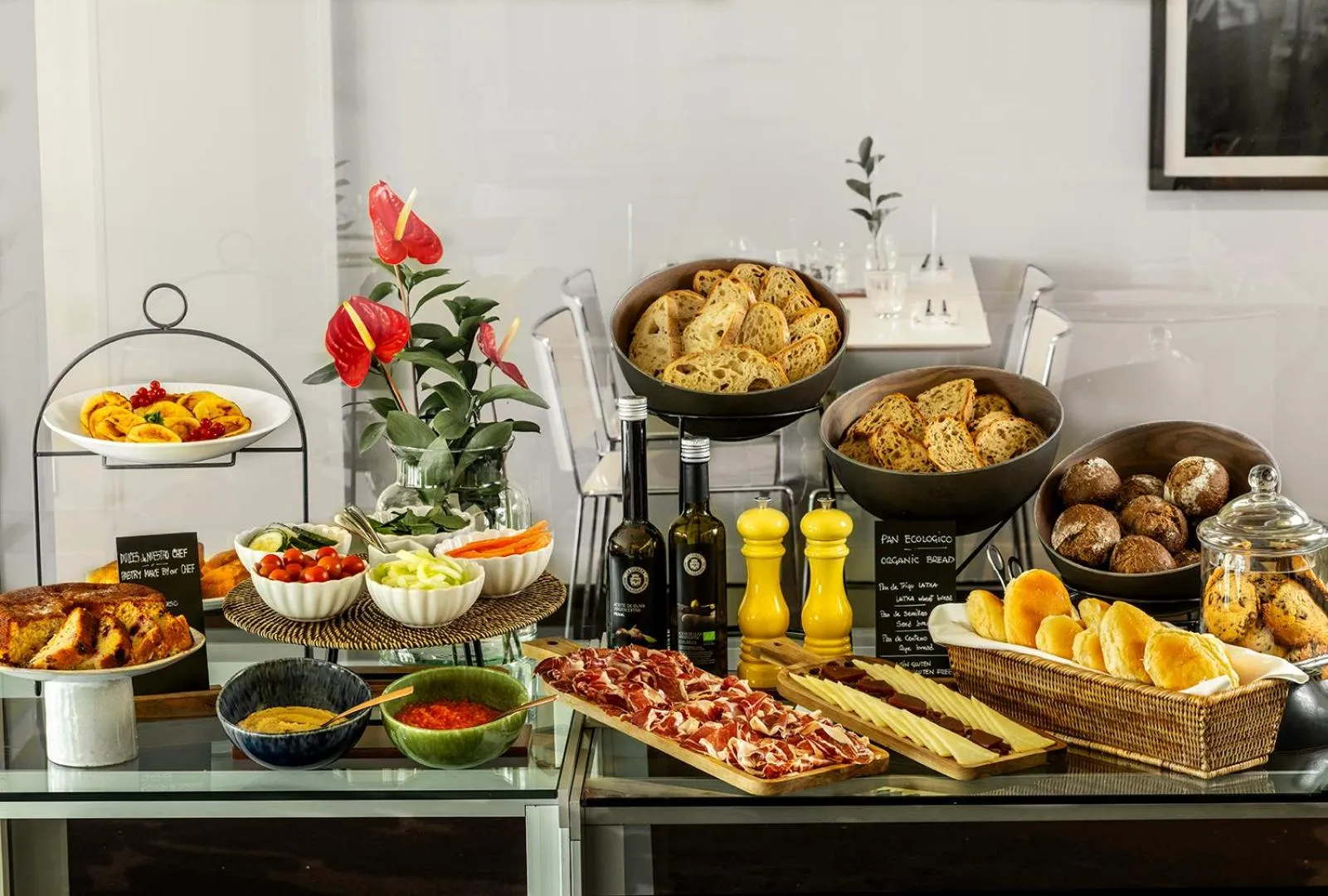 Breakfast in Hotel Miró