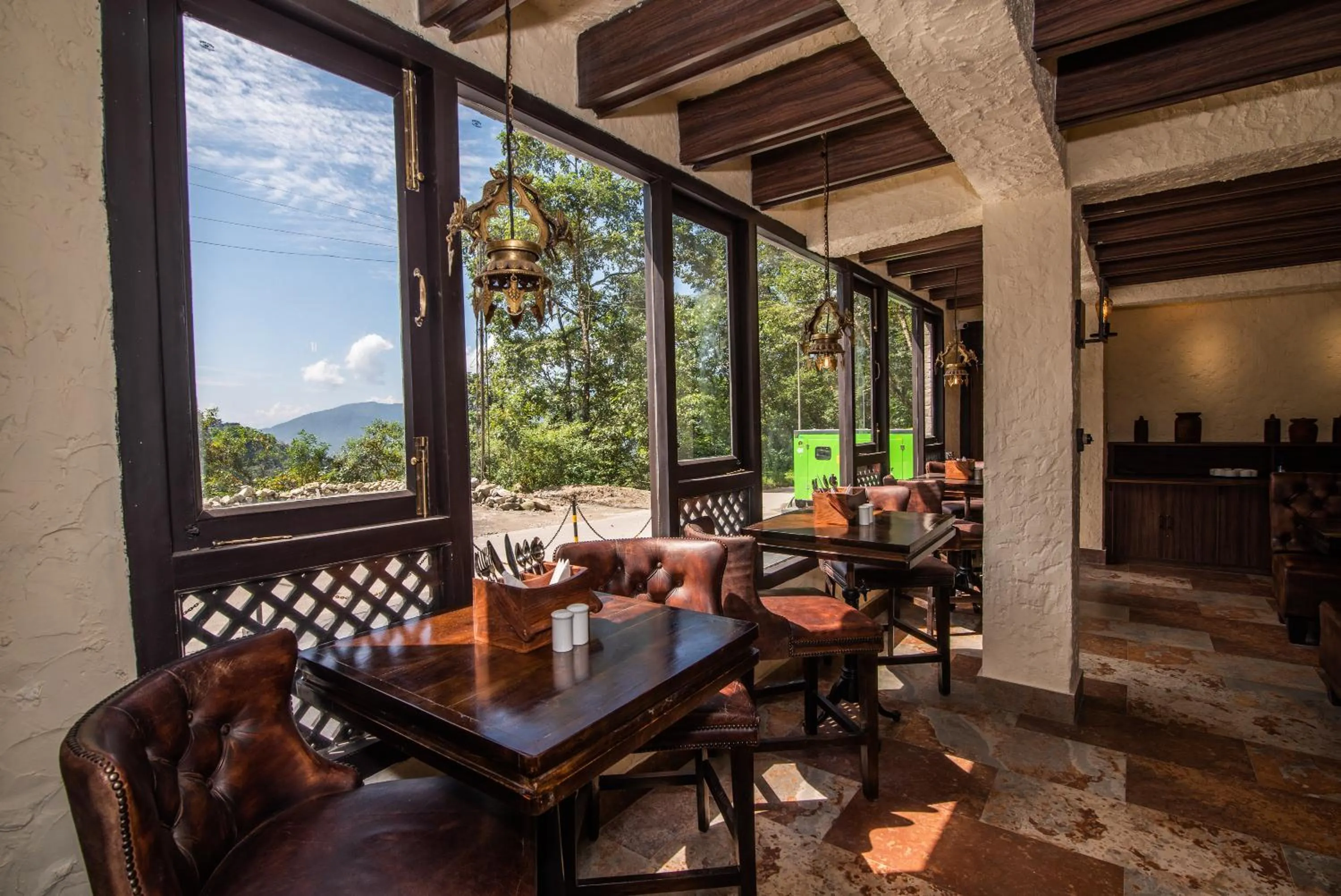 Restaurant/places to eat in Tree of Life Indra Mandala Hotel, Gangtok