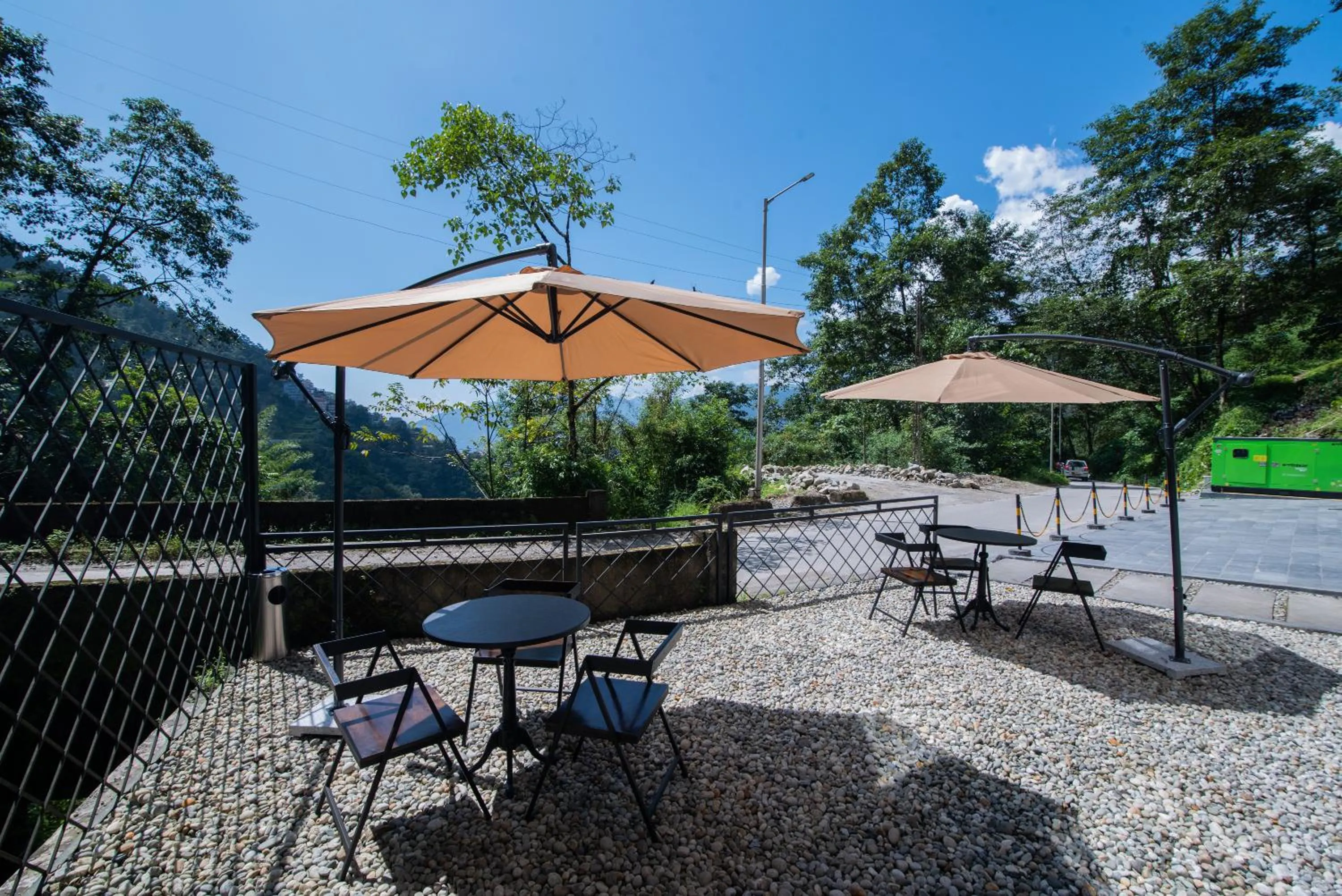 Restaurant/places to eat in Tree of Life Indra Mandala Hotel, Gangtok