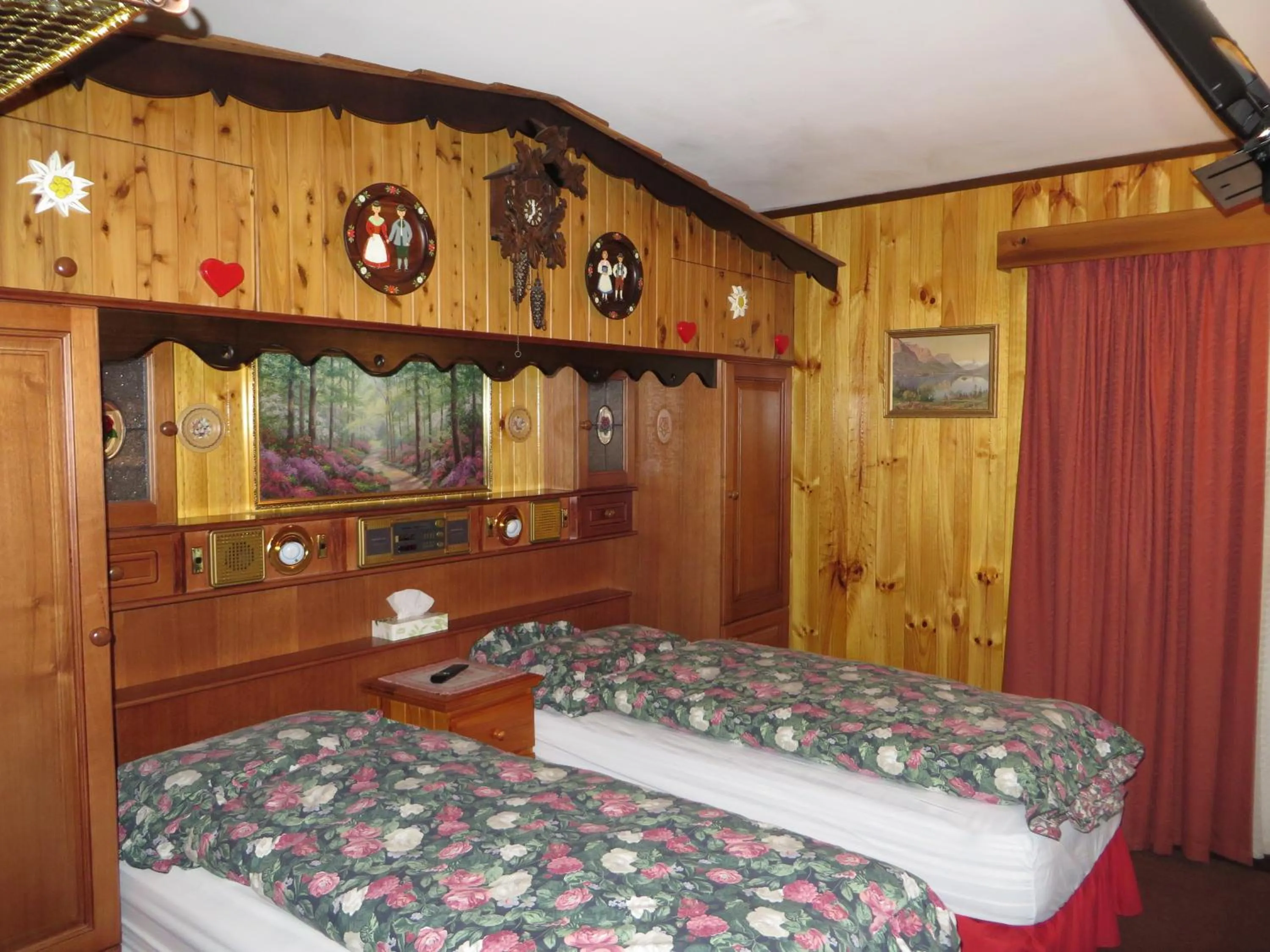 Bedroom, Bed in Karelia Alpine Lodge