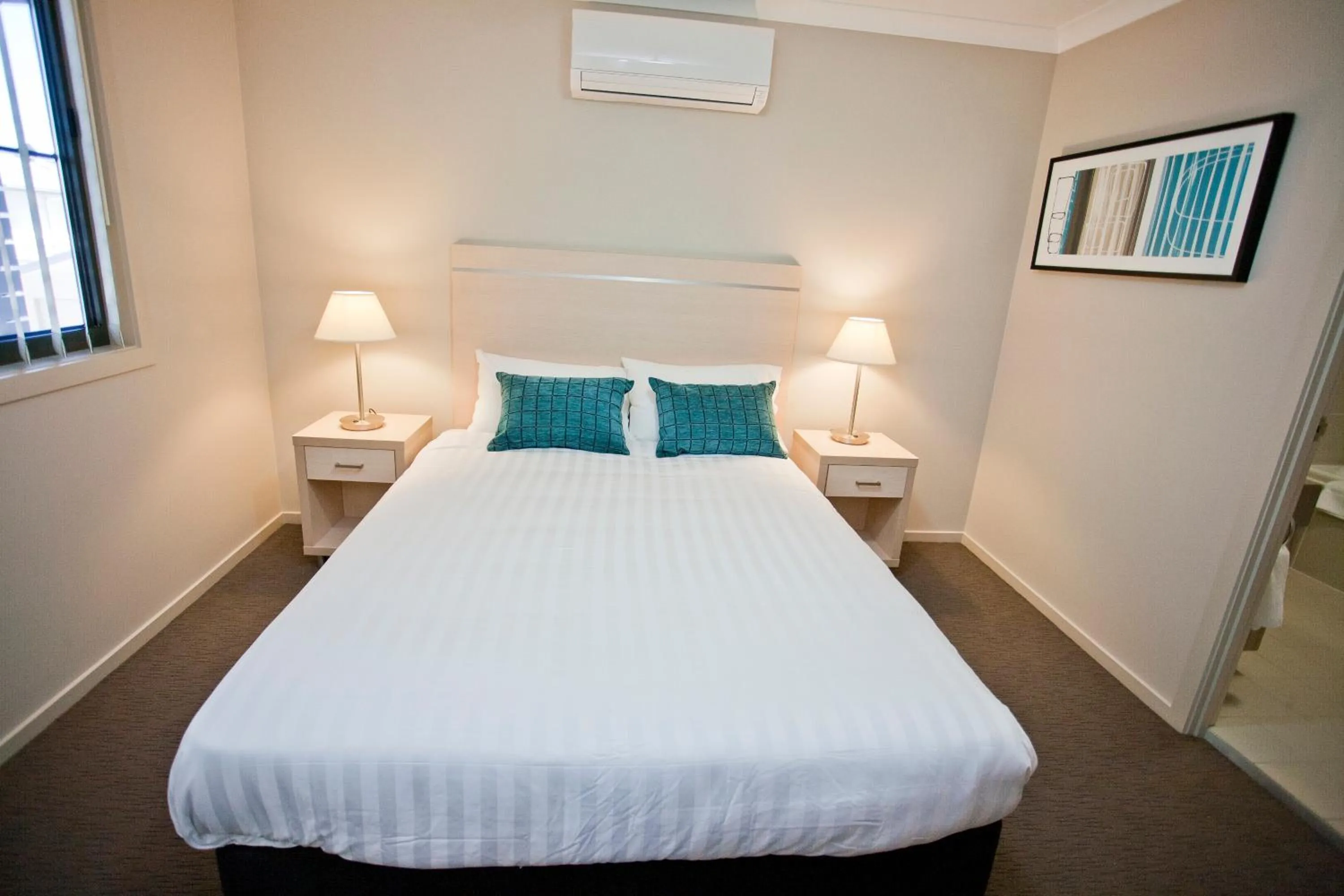 Bedroom, Bed in Stonewood Villas